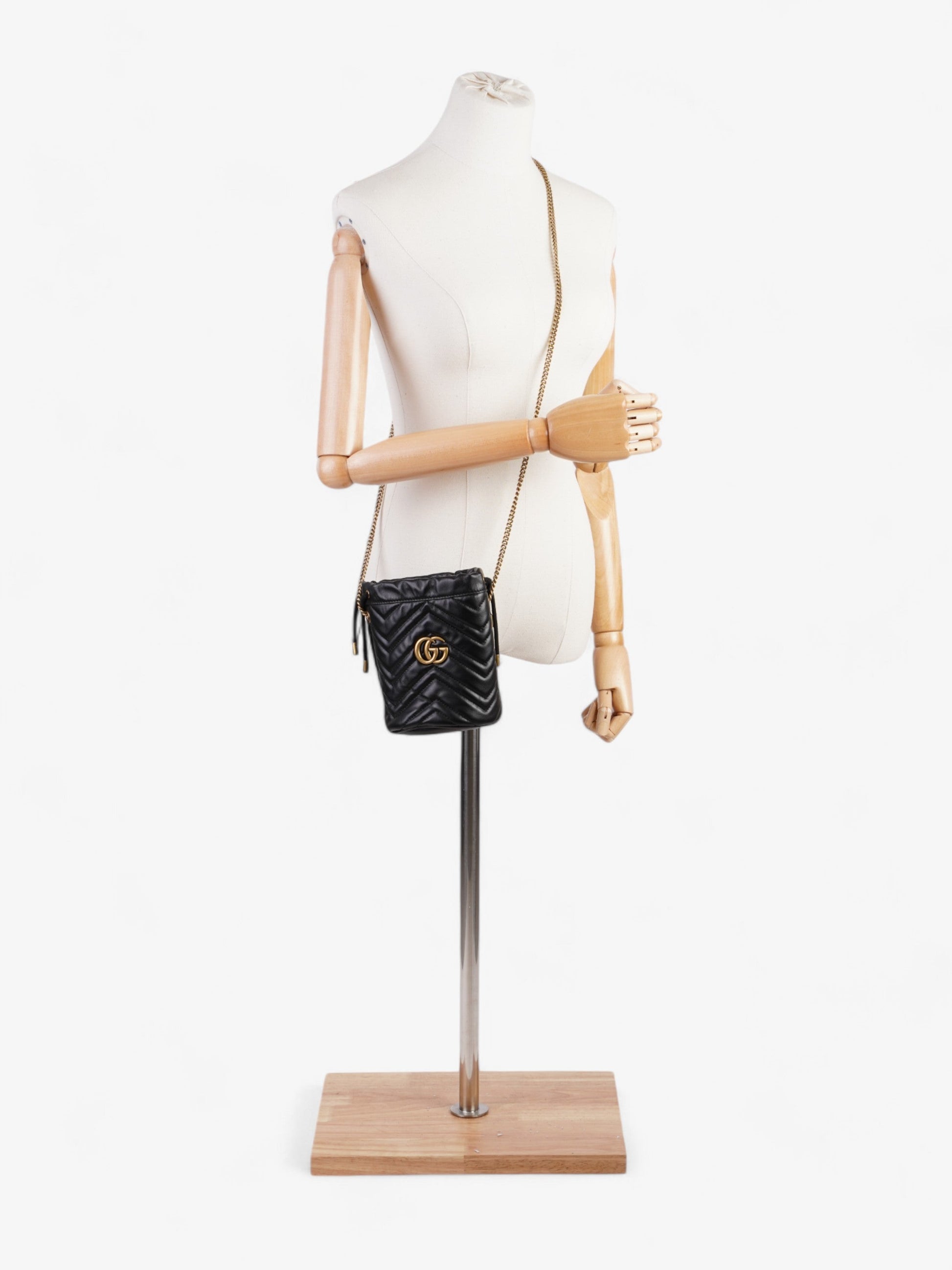 Gucci Marmont Bucket Bag Leather Matelasse