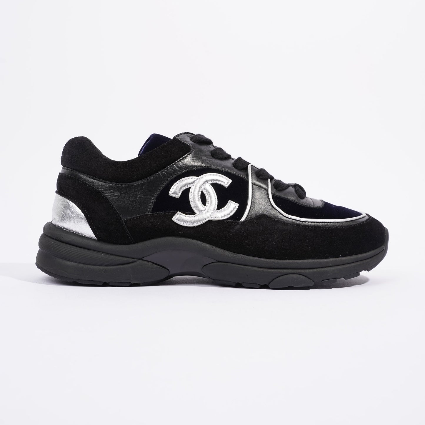 Chanel CC Logo Runner Black   Navy Velvet EU 38.5 UK 5.5