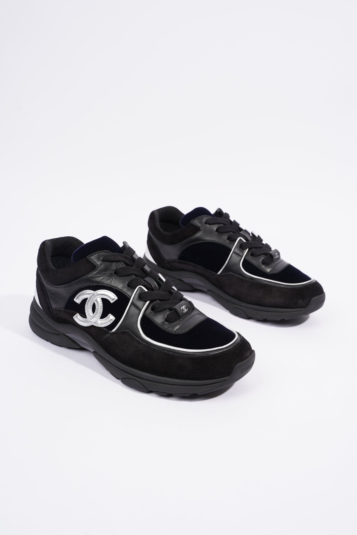 Chanel CC Logo Runner Black   Navy Velvet EU 38.5 UK 5.5