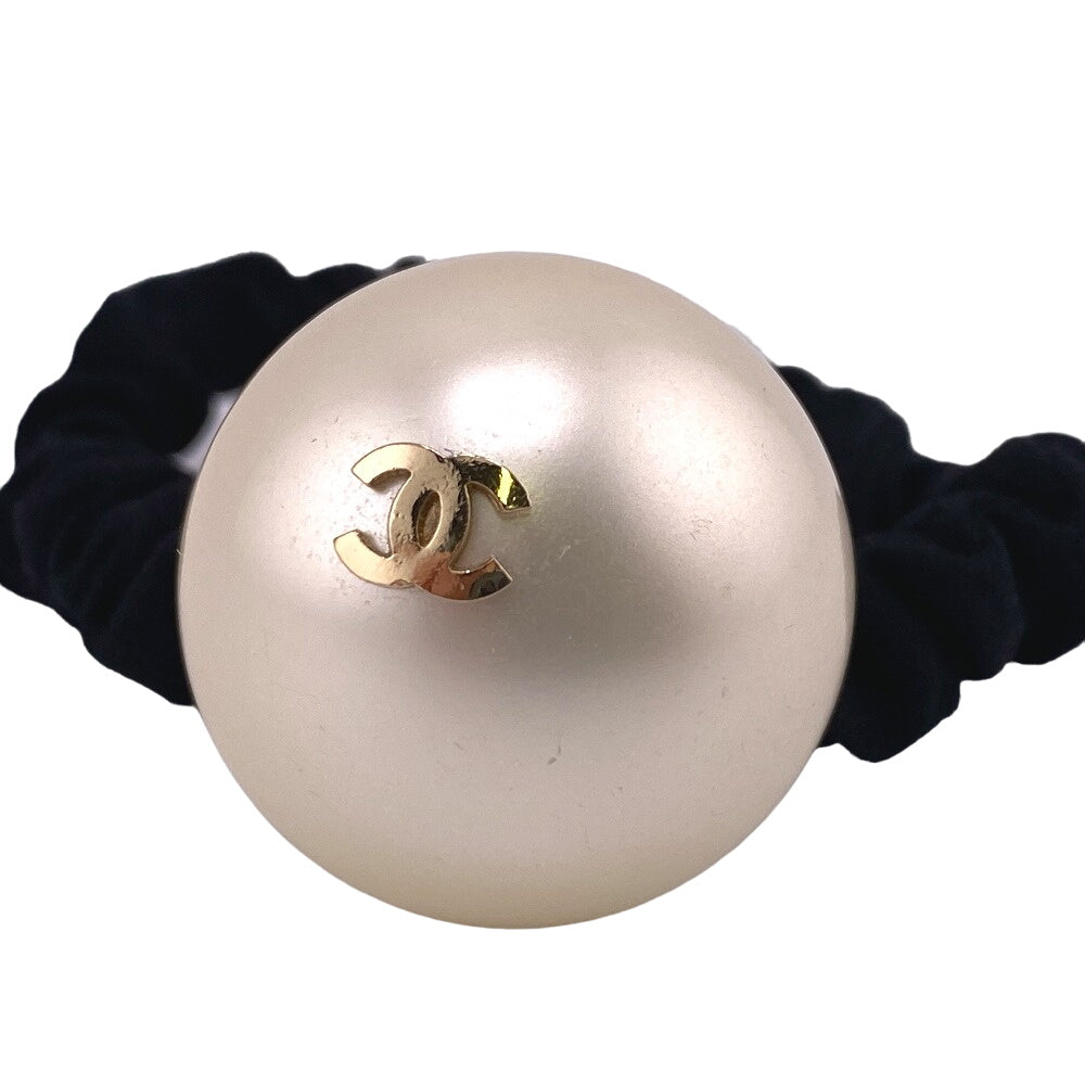 Chanel hair Plated Fake pearl COCO Mark Black Gold Handbag