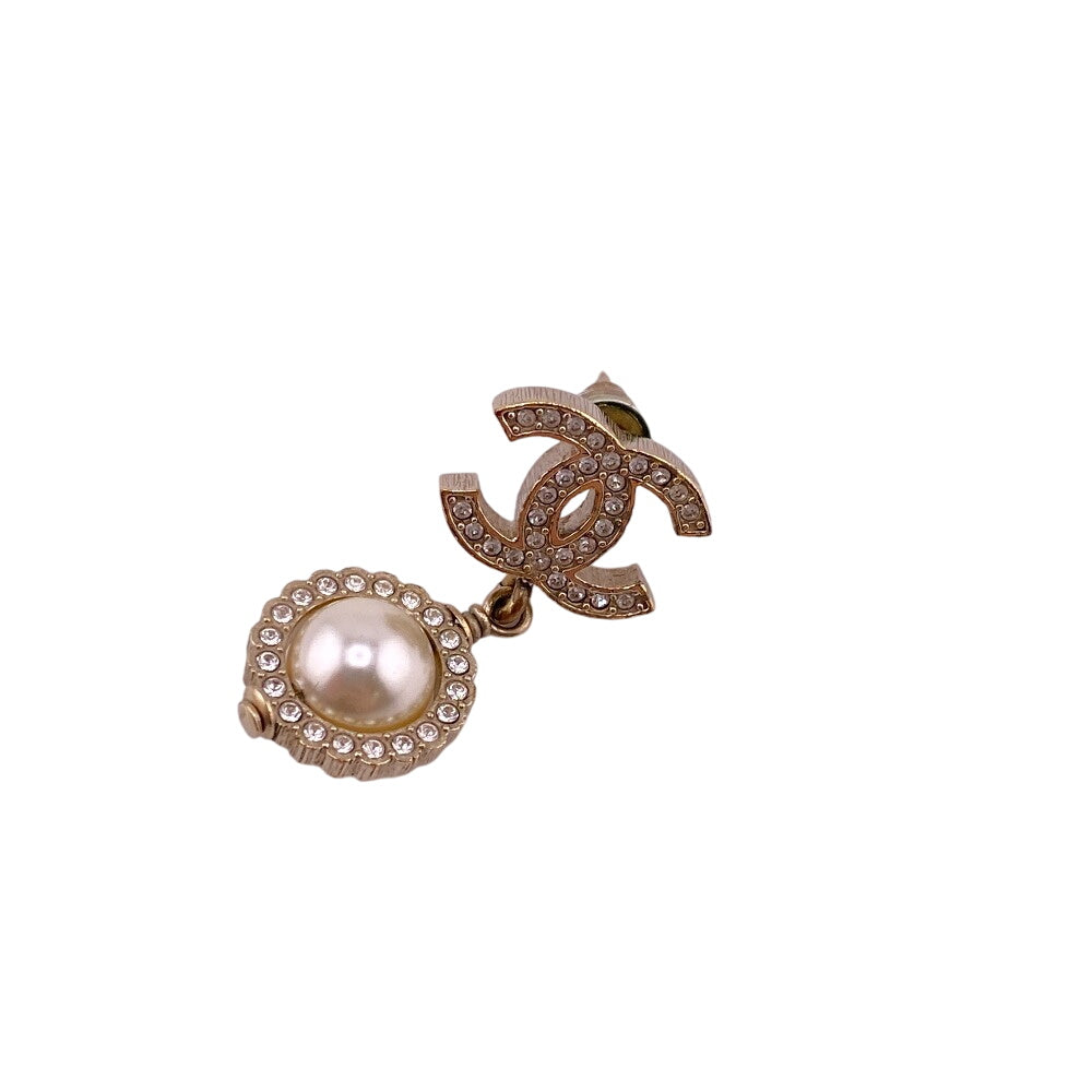 Chanel Pierce Plated Rhinestones Faux Pearls COCO Gold Jewelry