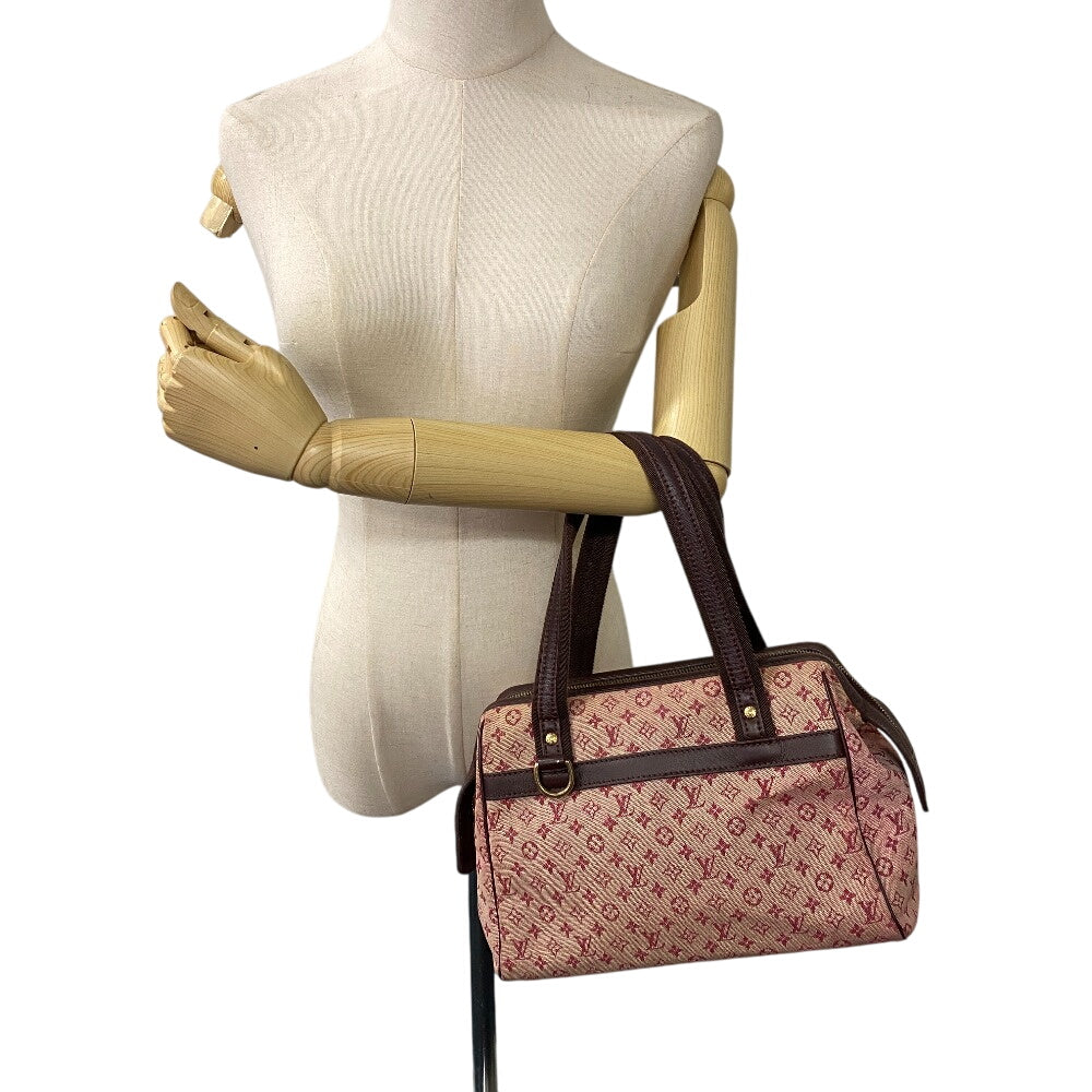 Louis Vuitton M32482 Taiga Andrey Aldwards Black Shoulder Bag
