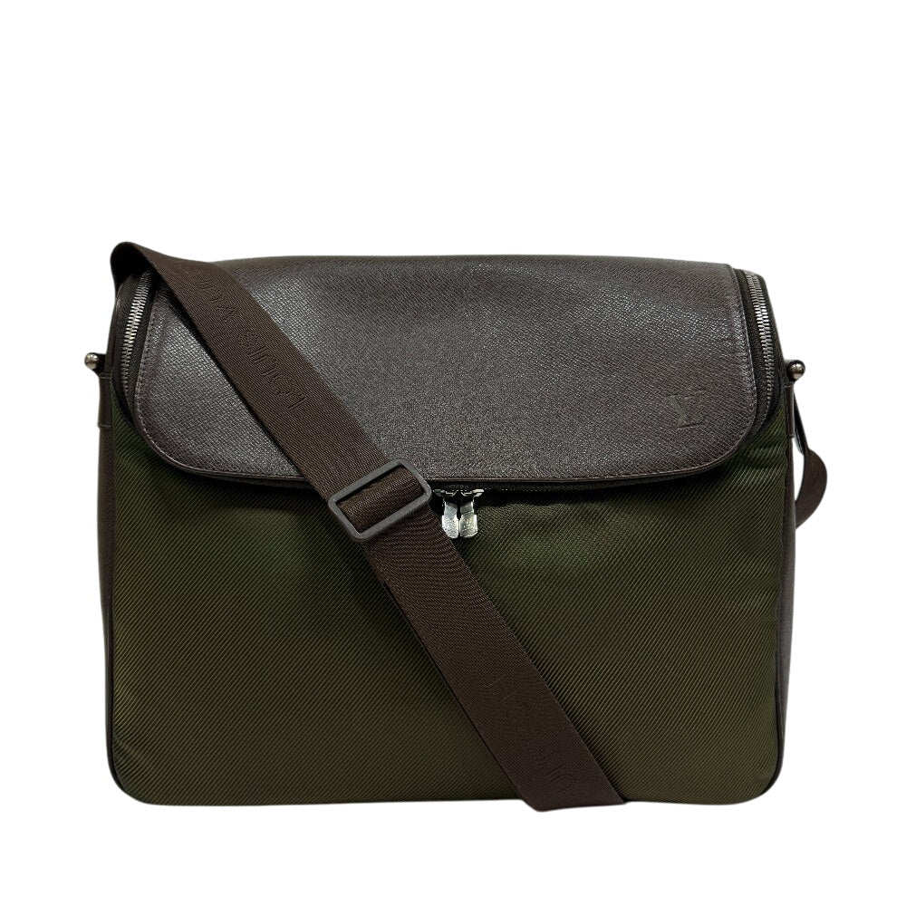 Louis Vuitton M30868 Taiga Thai meal Leather Nylon Green Khaki Shoulder Bag