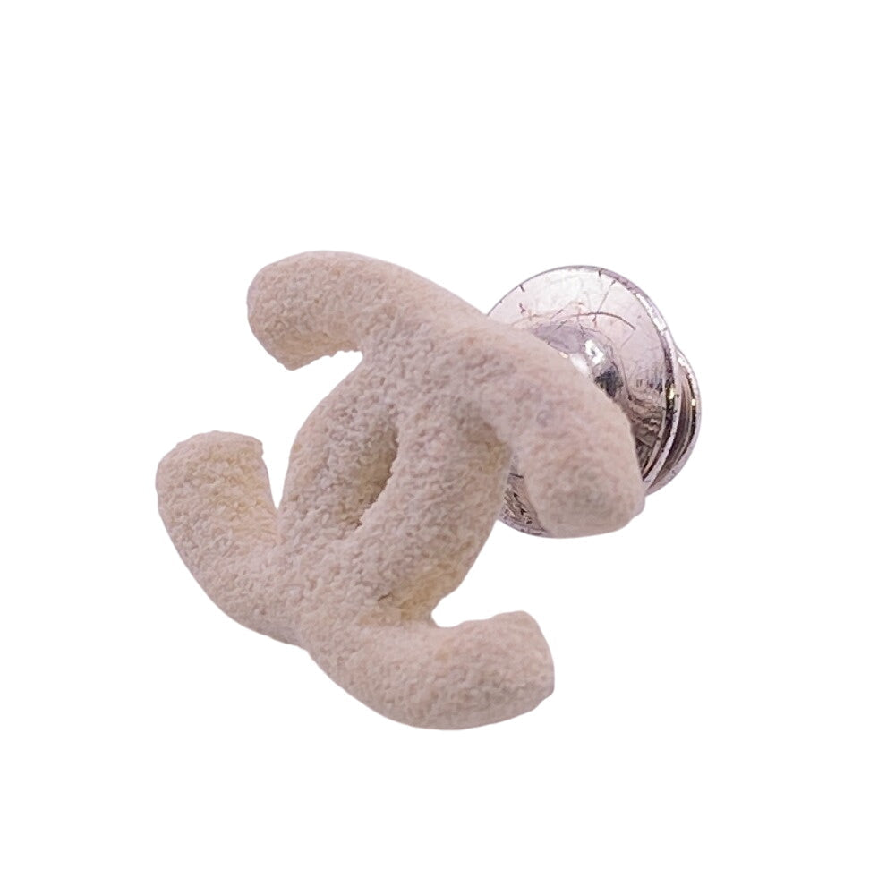 Chanel Brooch White Handbag
