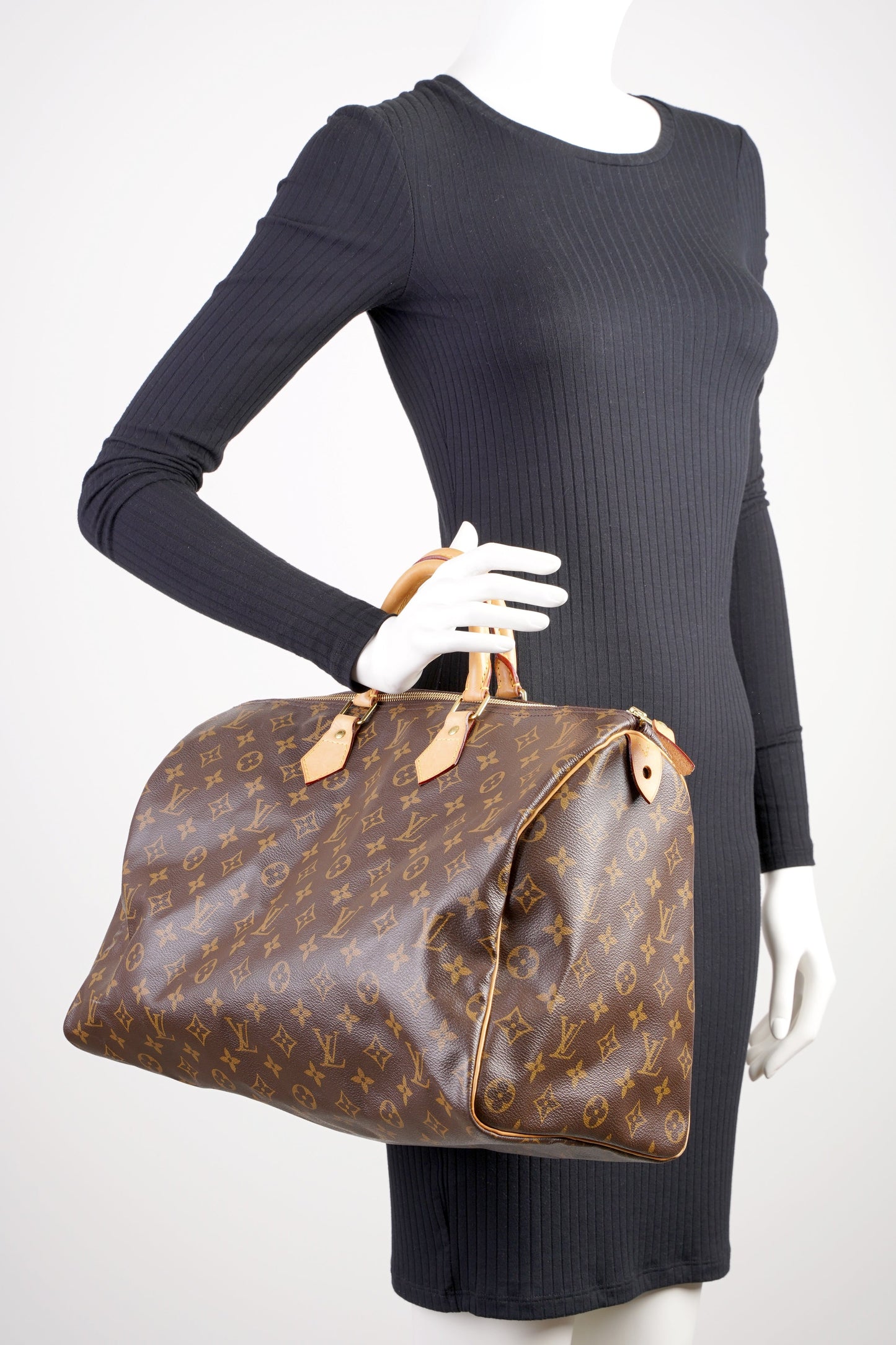 Louis Vuitton Speedy 40 Monogram Canvas Handbag