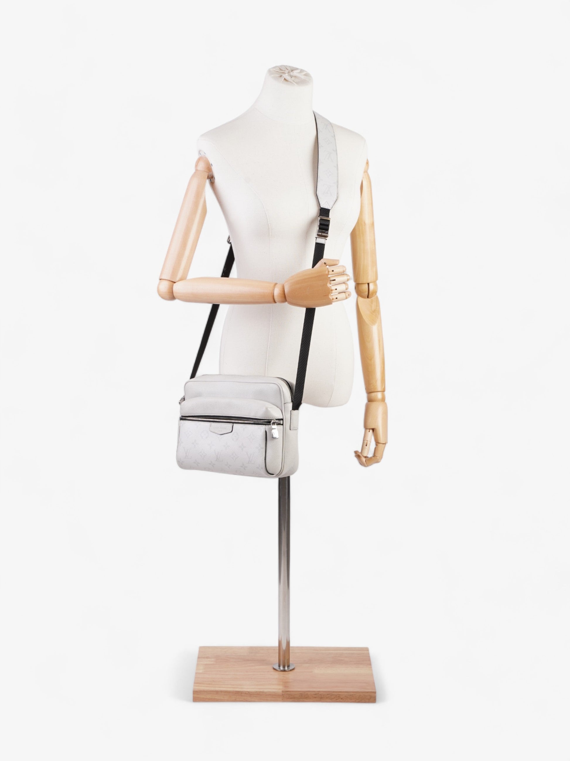 Louis Vuitton Outdoor Taigarama Messenger Monogram Leather White Crossbody Bag