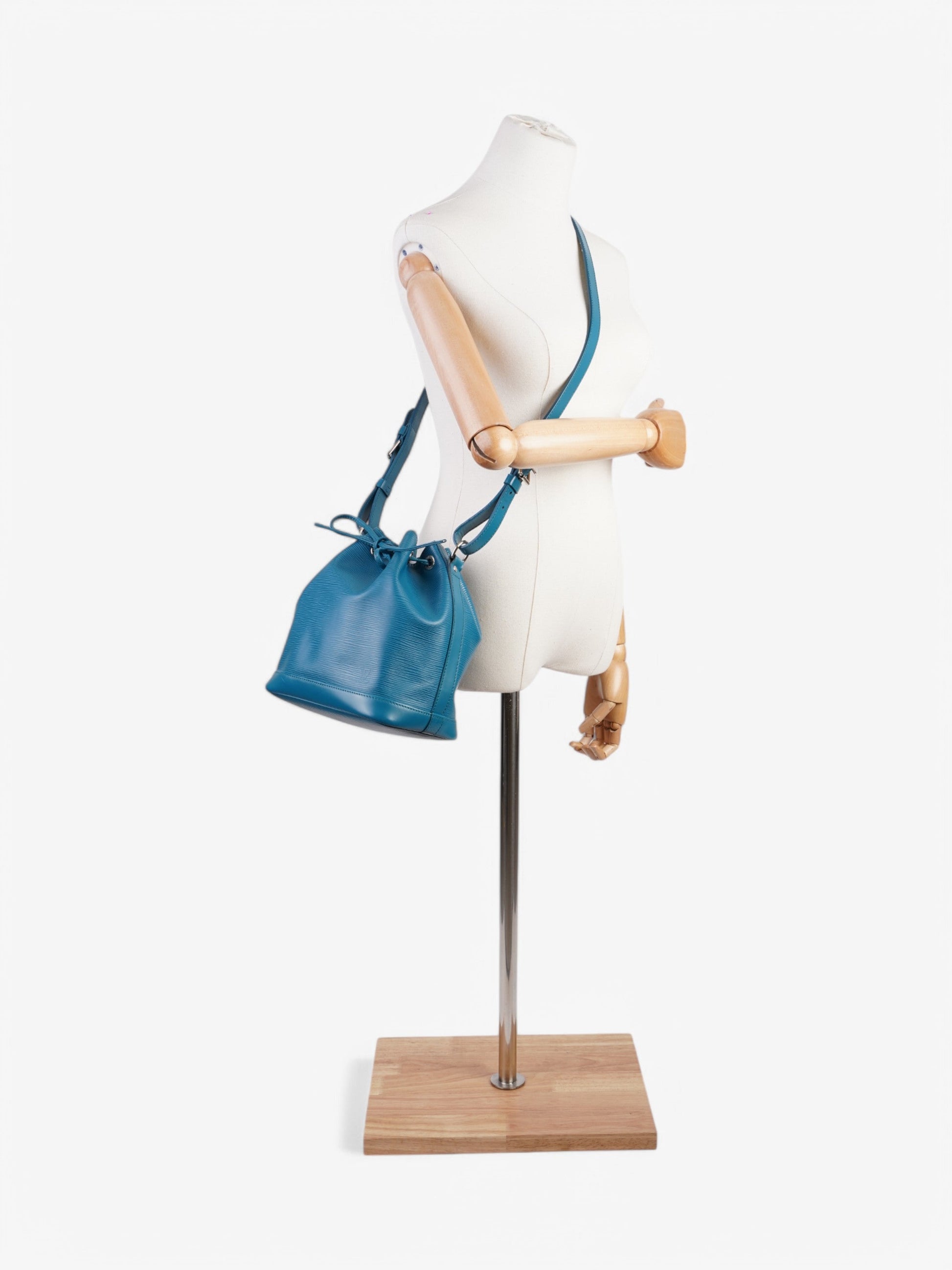Louis Vuitton Noe Teal Epi Leather Handbag