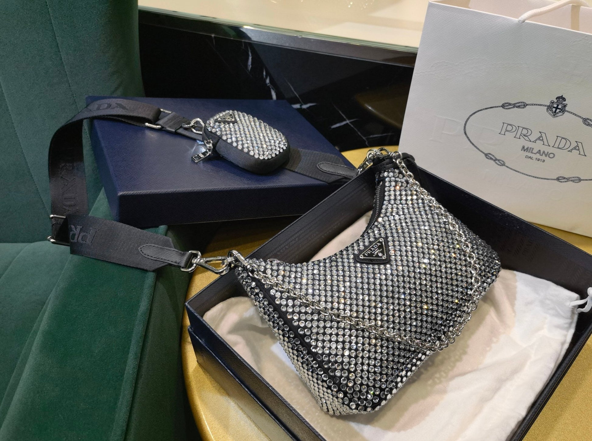 Prada Bolsa Re Edition Luxury Handbag Travel Bag Re Edition 2006
