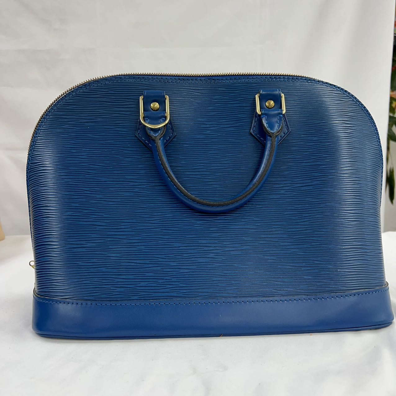 Louis Vuitton Epi Arma Blue Fashion Accessory
