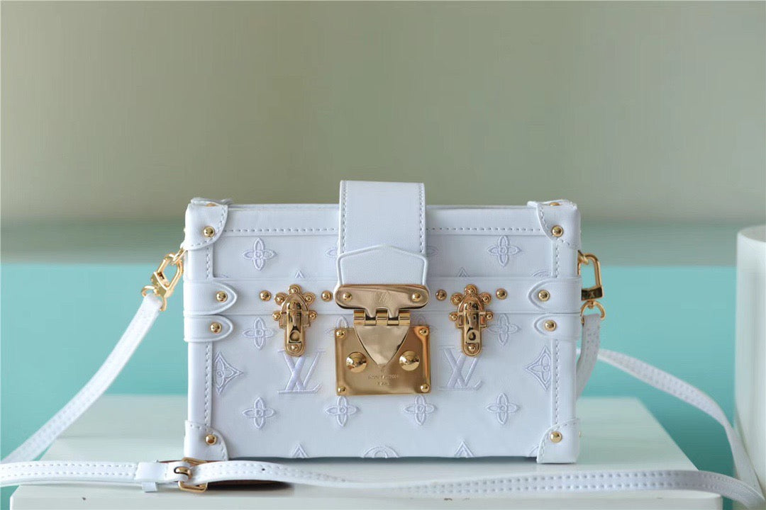 Top Quality Petite Malle For Women Shoulder Monogram White Crossbody Bag