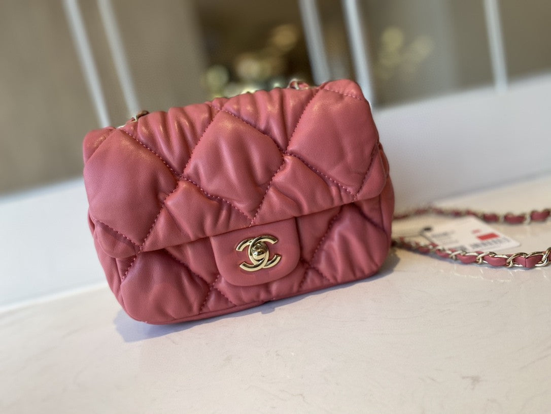 CHLSmall Hardware PiNike , ’s Gold Flap Shoulder Bag