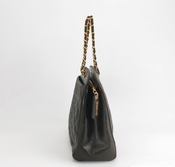 Chanel lambskin chainbag black cm