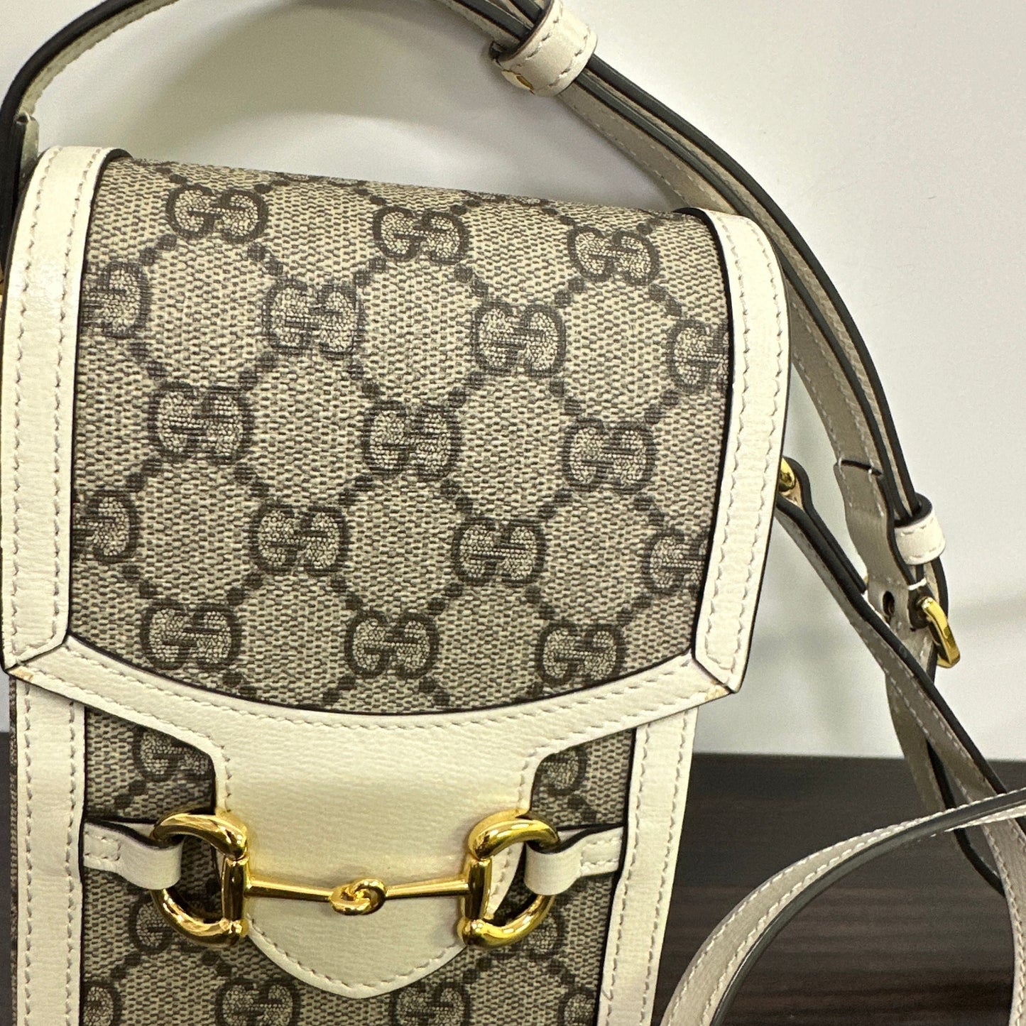 Gucci Horsebit Crossbody Bag LB121110