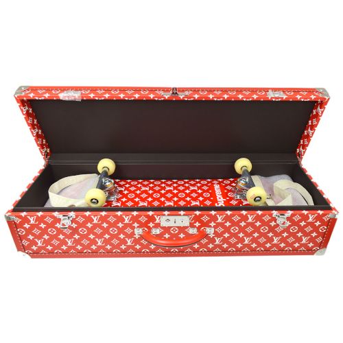 Louis Vuitton * x Supreme 2017 Boite Skateboard Fashion Accessory