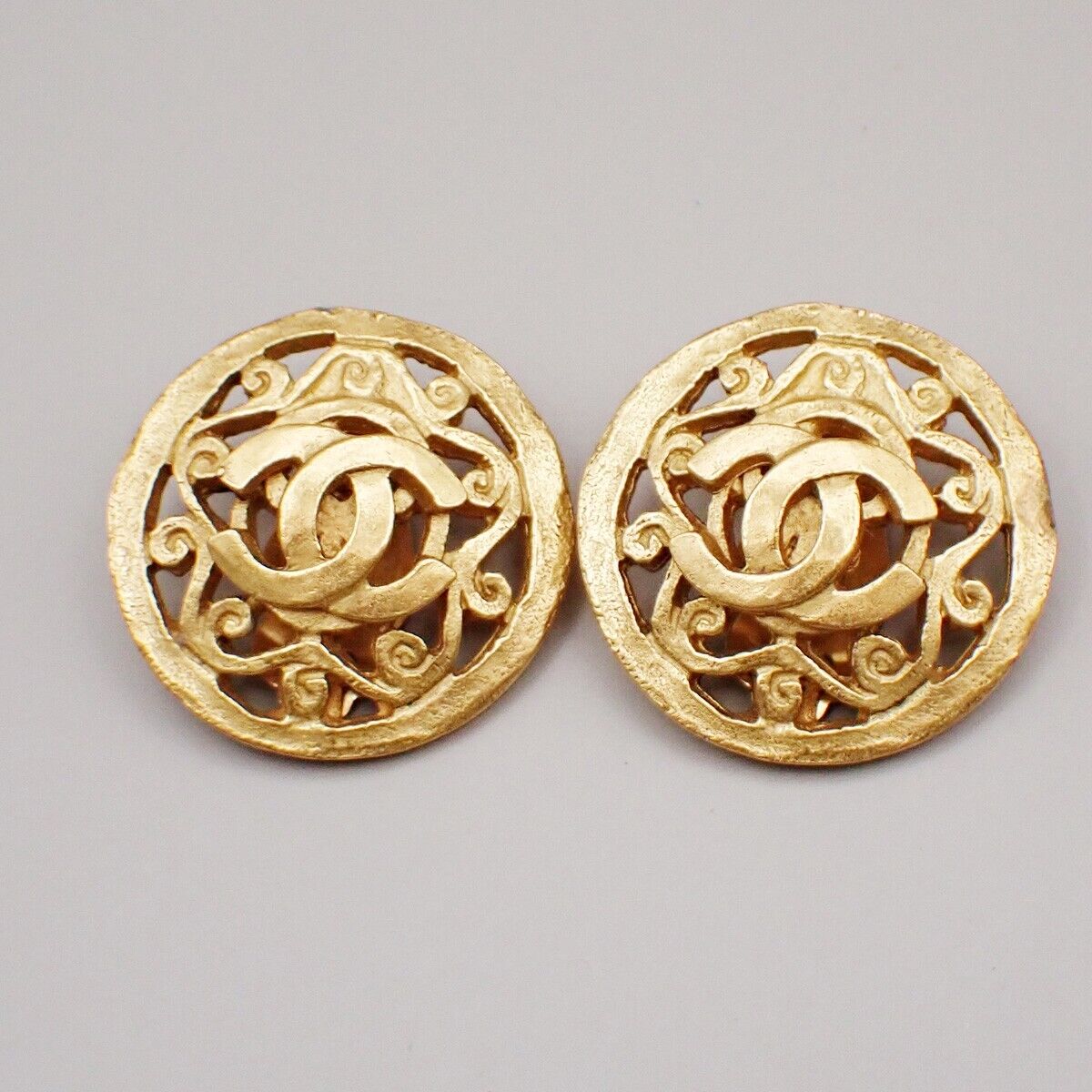 Chanel Cc Logo Round Button Earrings 95A