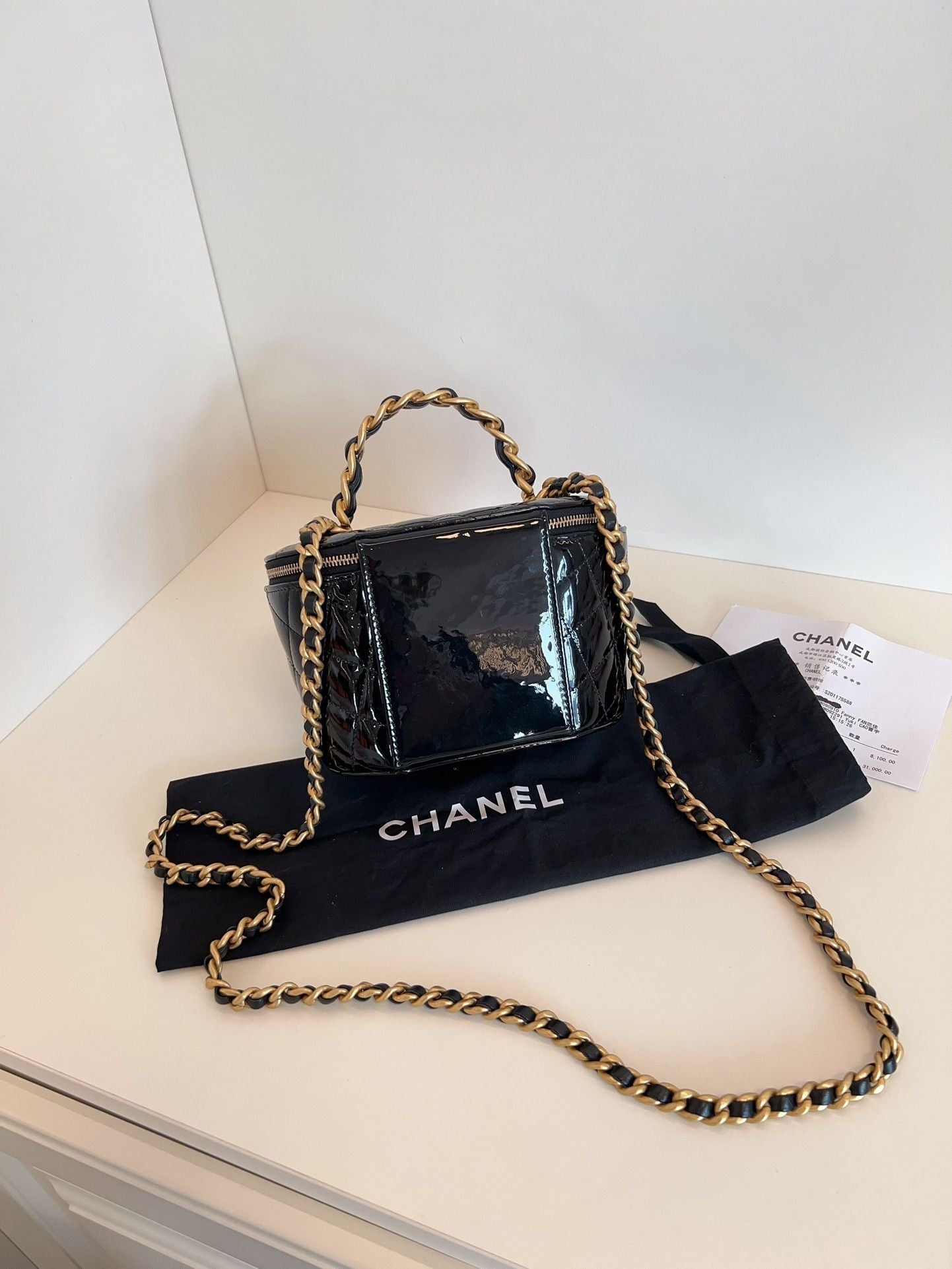 Chanel handle vanity case chip bag patent leather *cm black