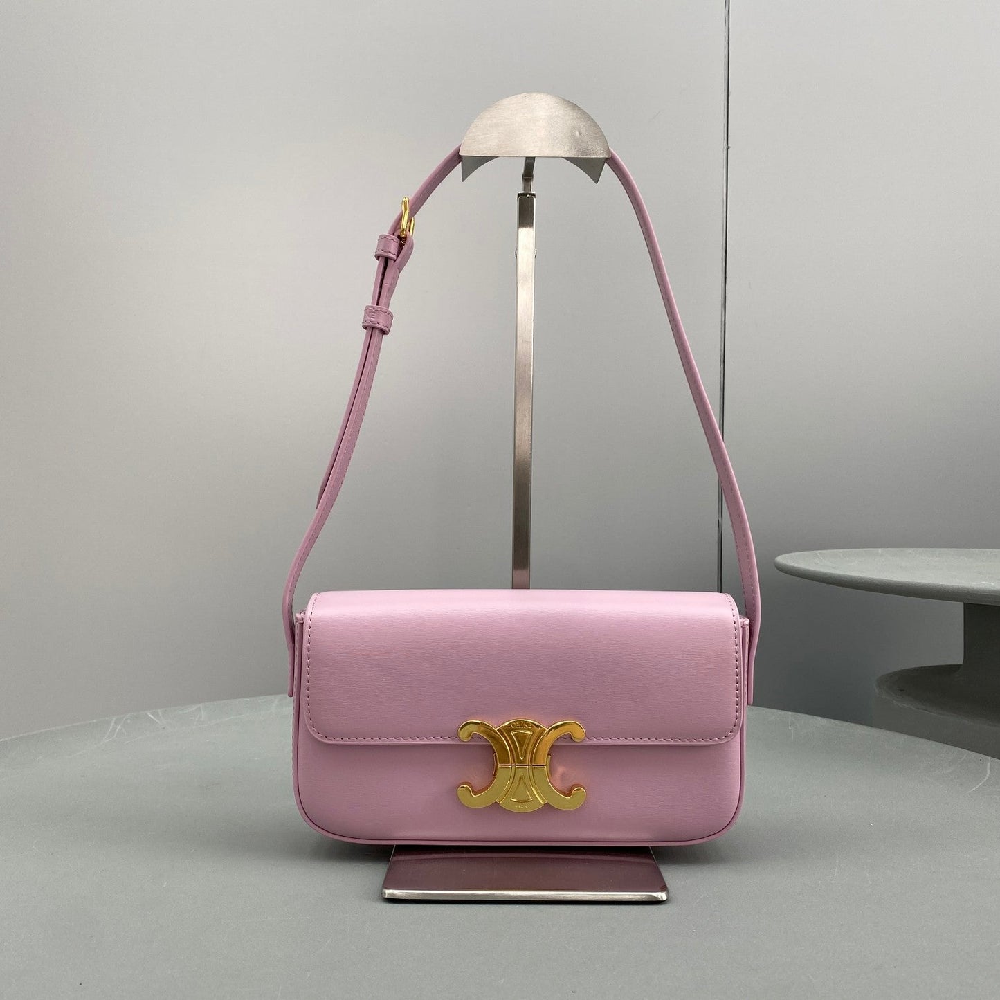 Top Quality Triomphe Shoulder Bag Pinike For