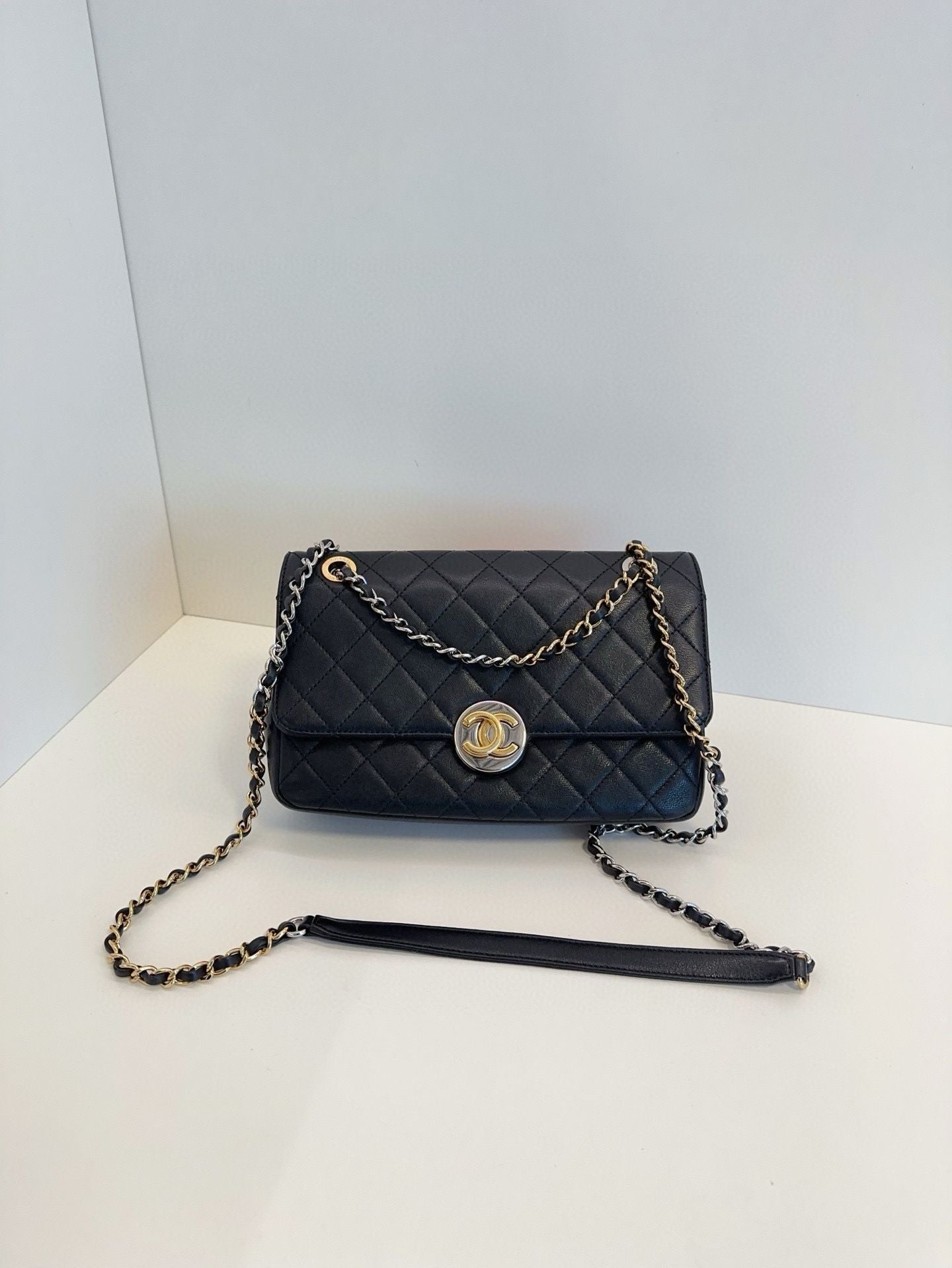 Chanel classic flap CF bag xcm black