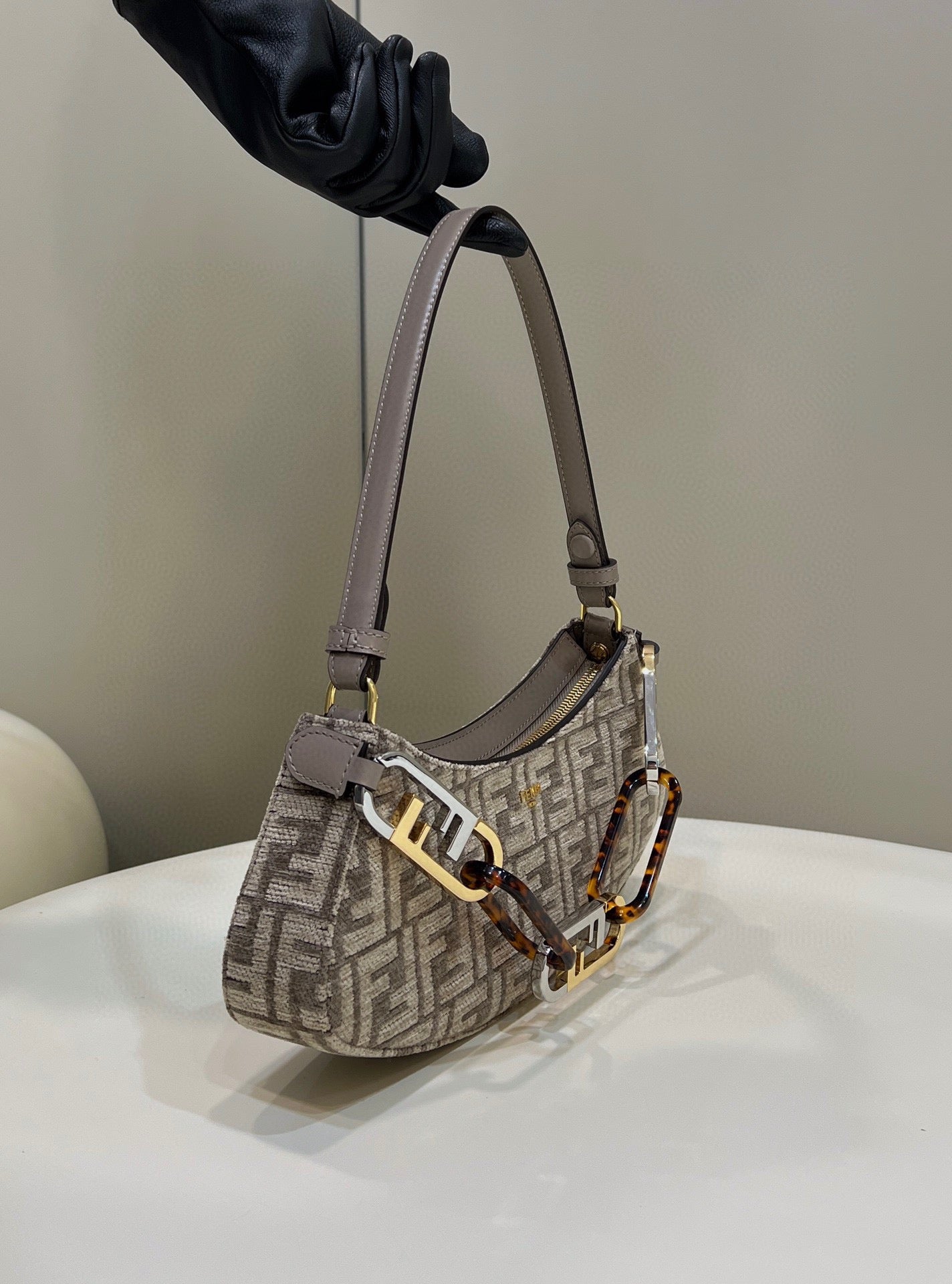 Top QualityTop Quality O Lock Gray Handbag