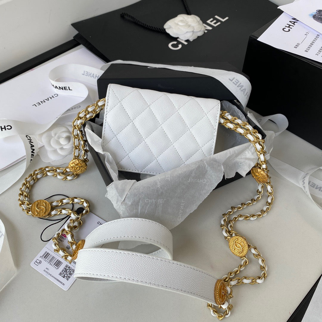 CHL Hardware Grained Shinny , White Gold Chain Shoulder Bag