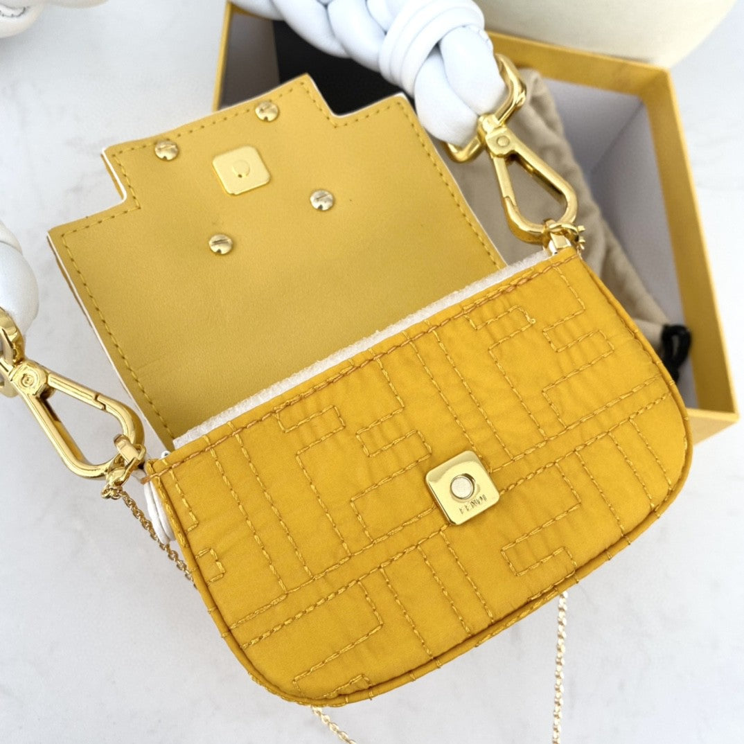 Top QualityTop Quality Nano Baguette White Handbag