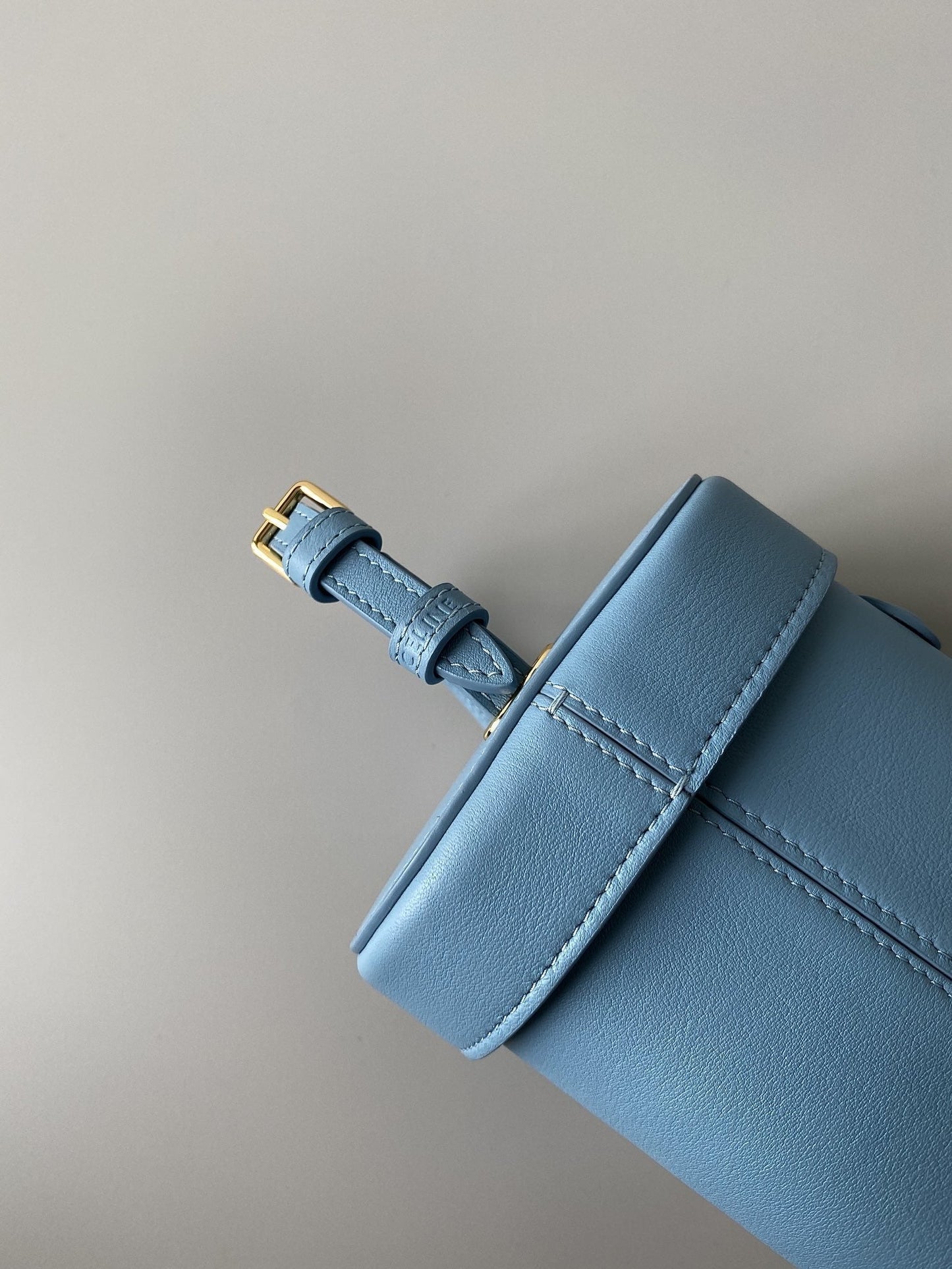 Top Quality Box Cuir Triomphe For Women Denim Small Travel Bag