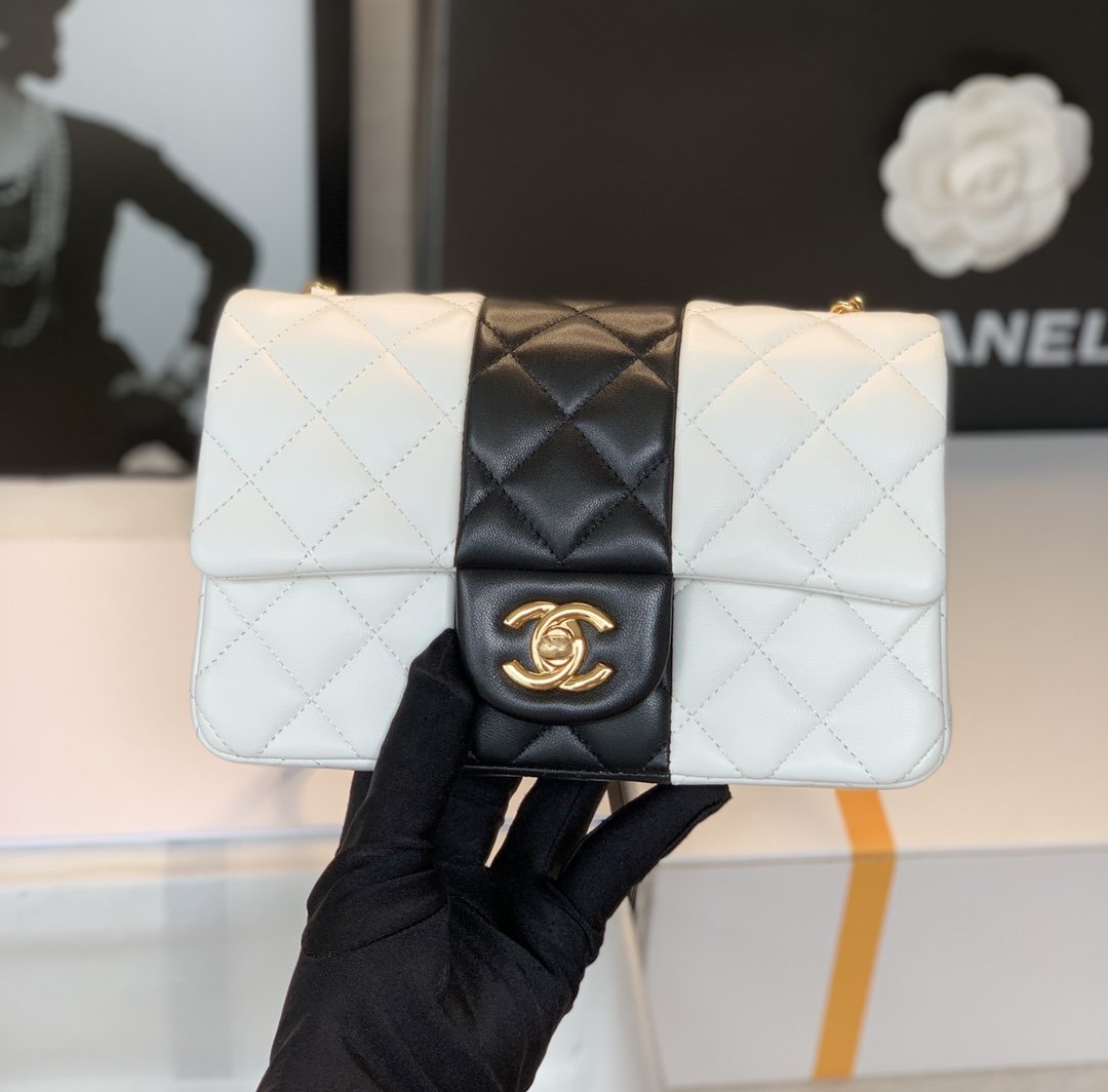 CHLMini 7.8in 20cm White Flap Mini Bag