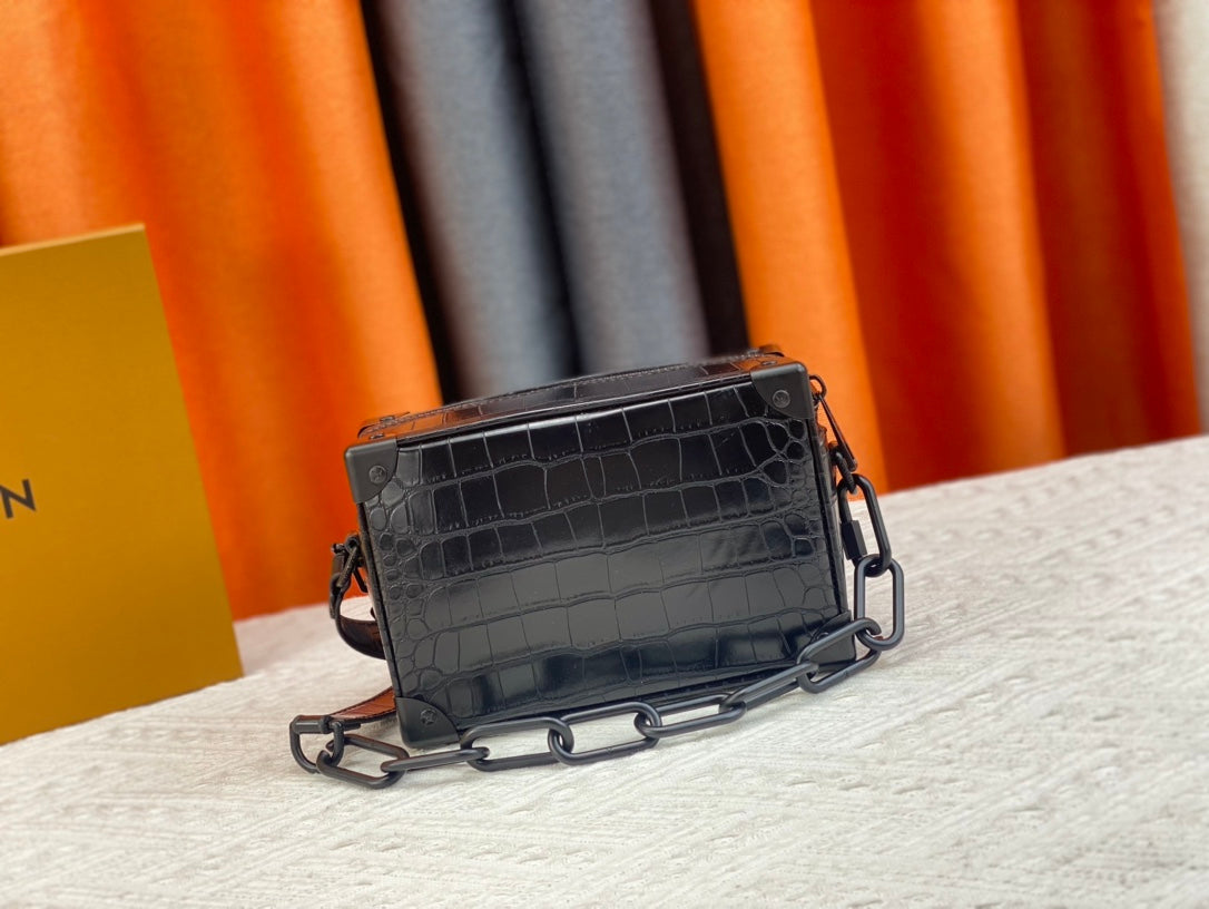 EN - Luxury LUV 741 Travel Bag