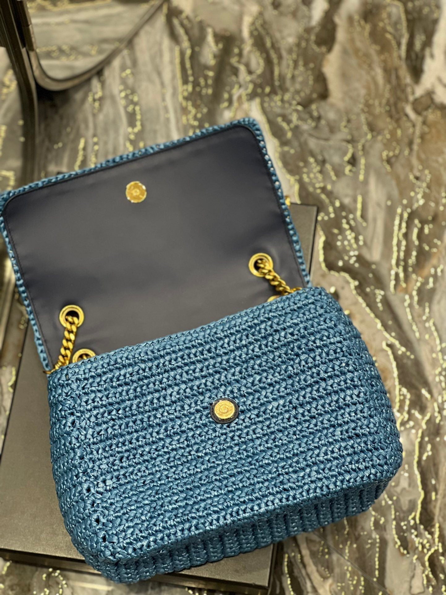 YSL Saint Laurent Niki RaTop QualityTop Qualitya 11in Blue Medium Chain Travel Bag