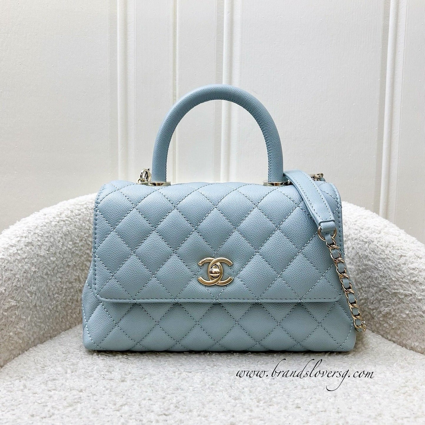 Chanel Small (24Cm) Coco Handle In 22P Robin Egg Blue Caviar And Lghw ( ) Bag