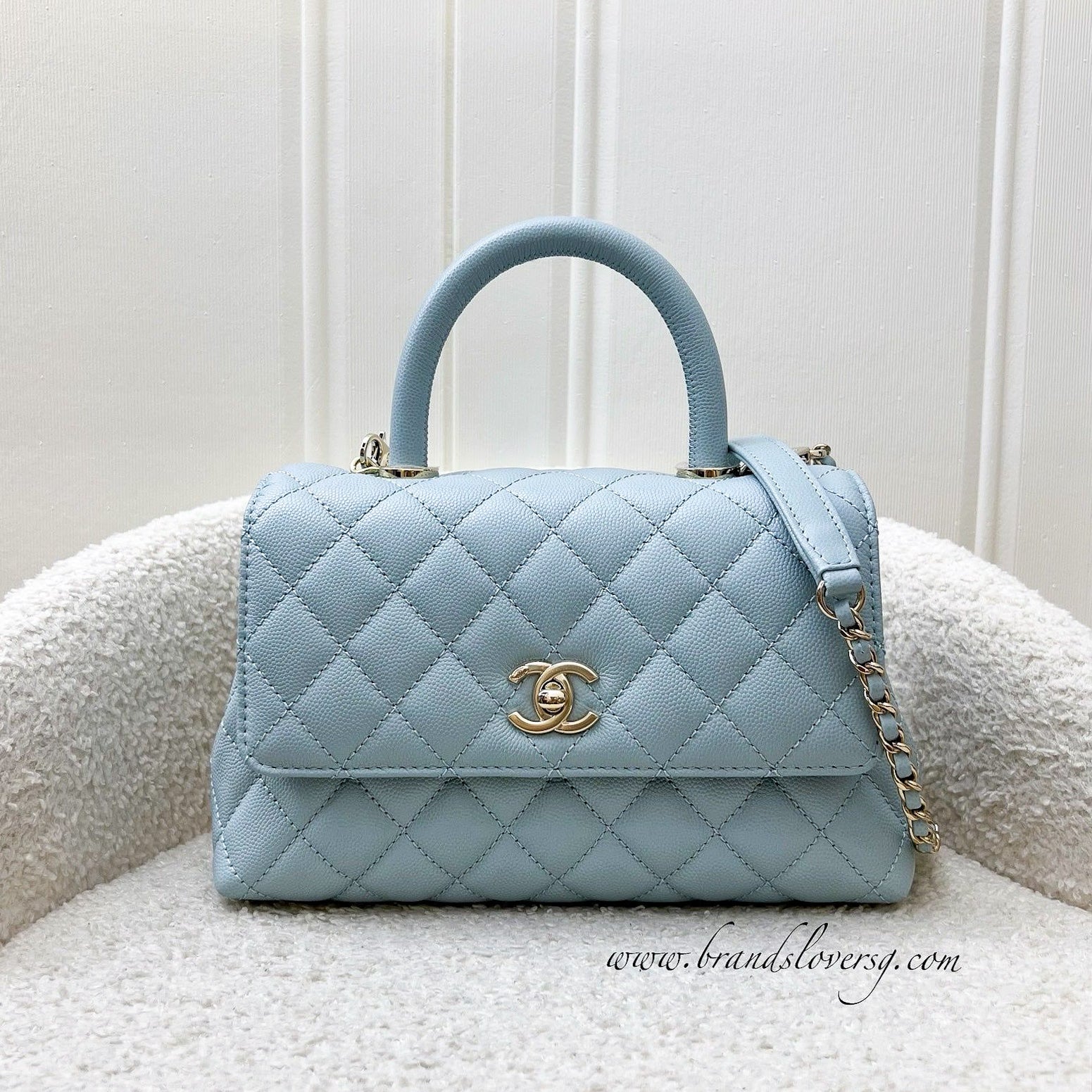 Chanel Small (24CM) Coco Handle in 22P Robin Egg Blue Caviar and Lghw ( ) Handbag