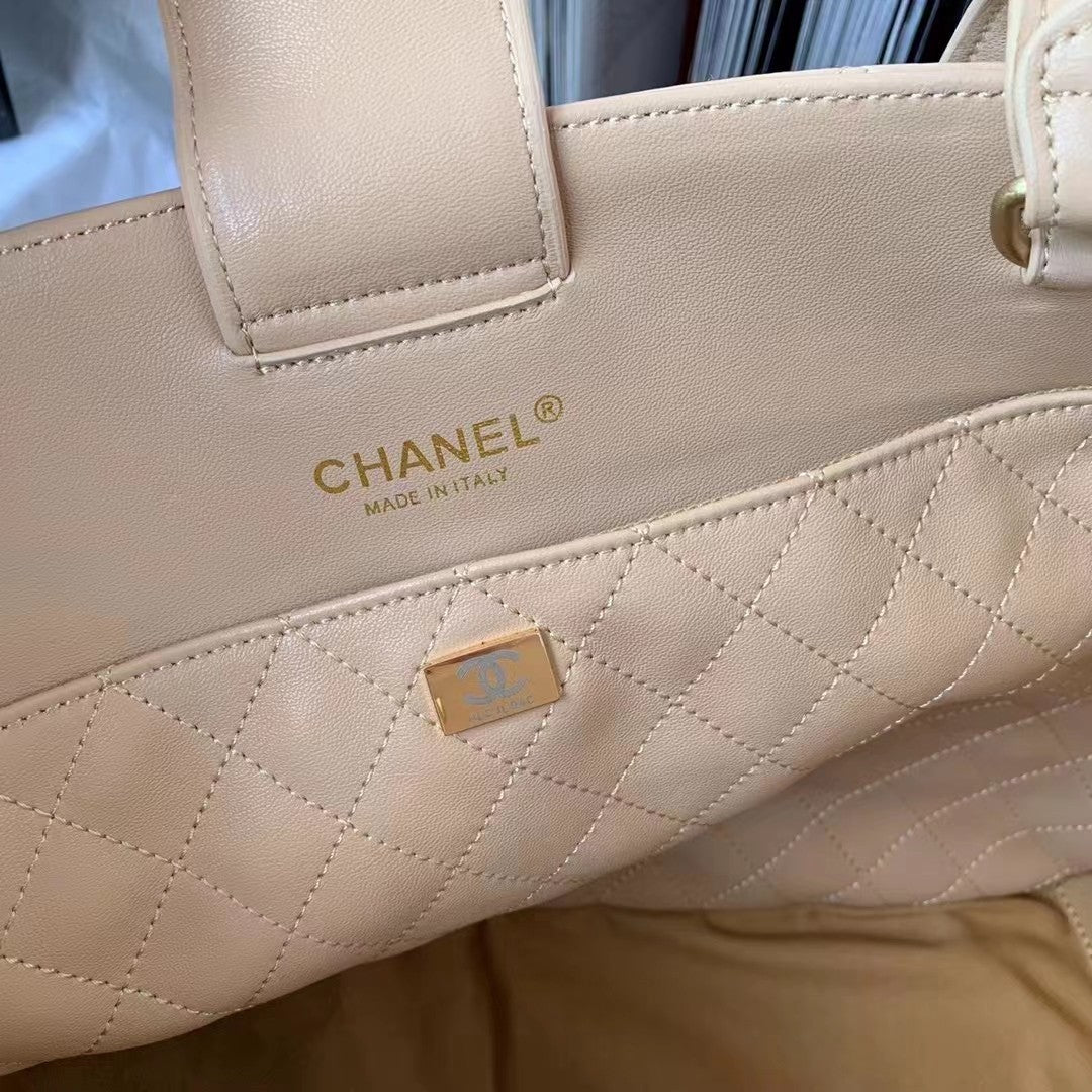 CHLShopping , ’s 14in 37cm Beige Handbag