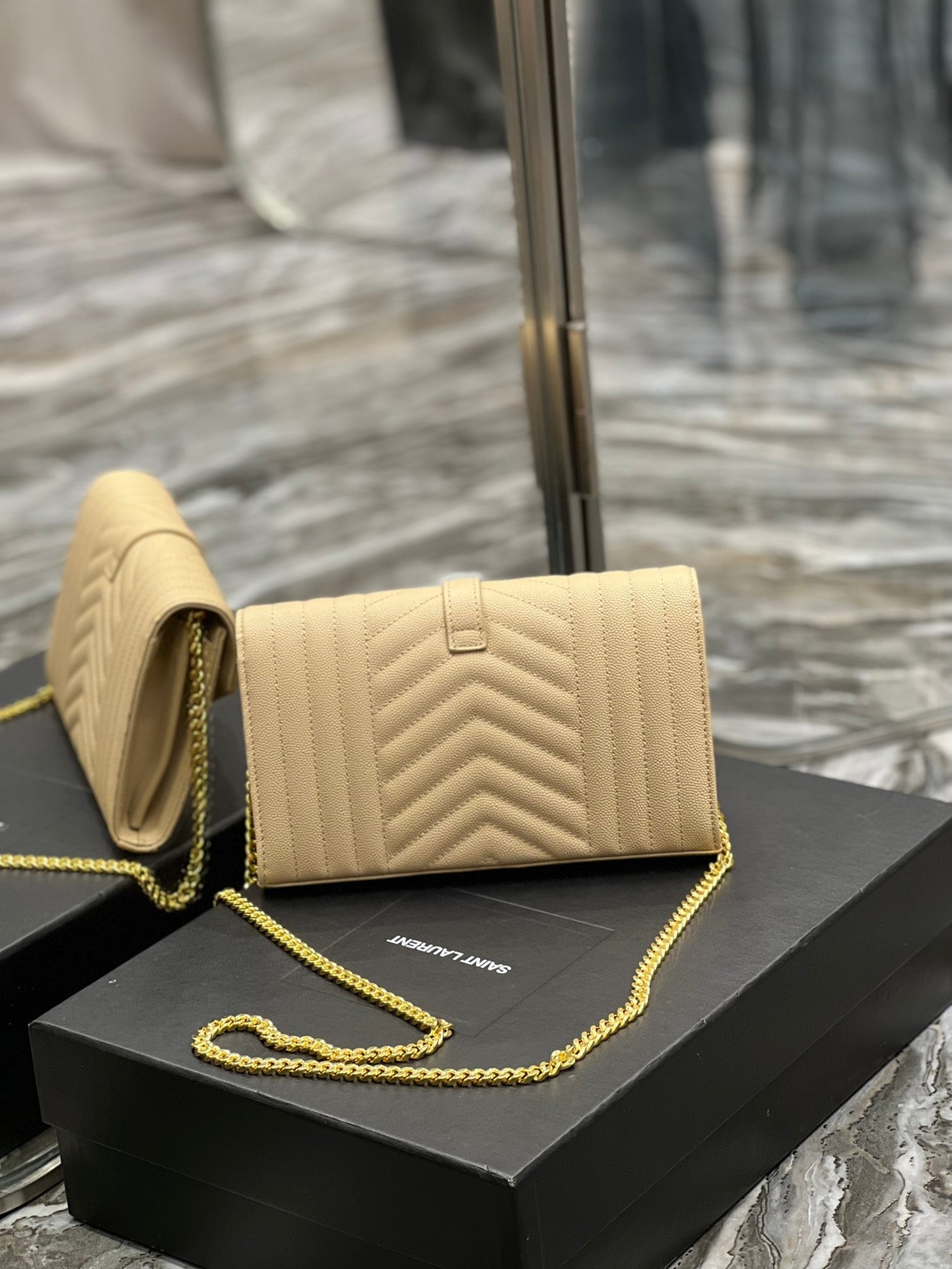 YSL Saint Laurent Envelope Handbag Quilted Chain Travel Bag 86In22Cm Ysl 2881