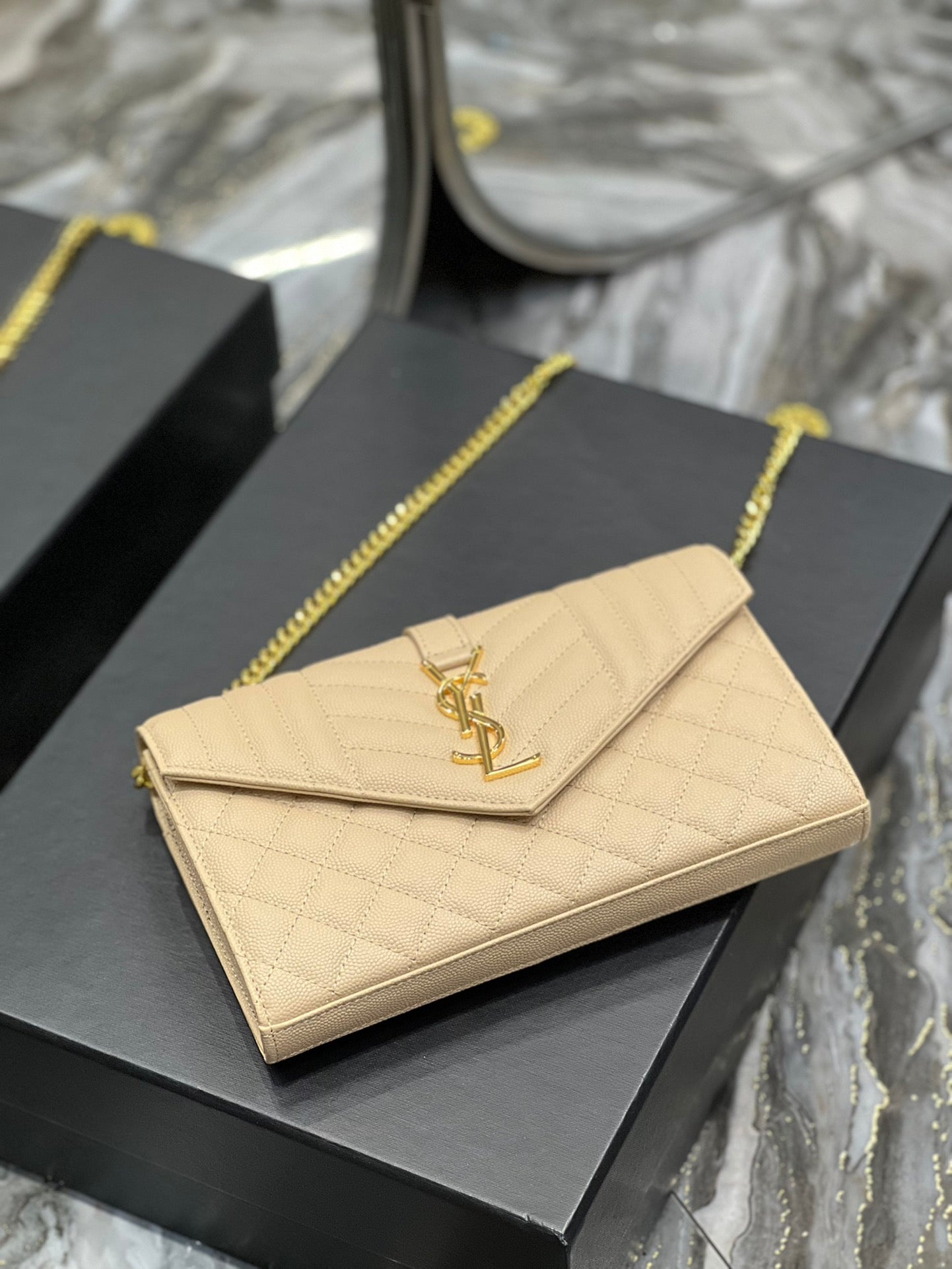 YSL Saint Laurent Envelope , ’s 8in 22cm Beige Small Chain Handbag