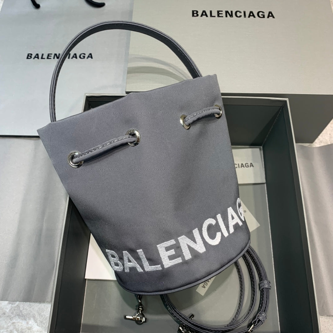 Balen Le Cagole Metop Qualityum Bag In Bucket Bucket Bag