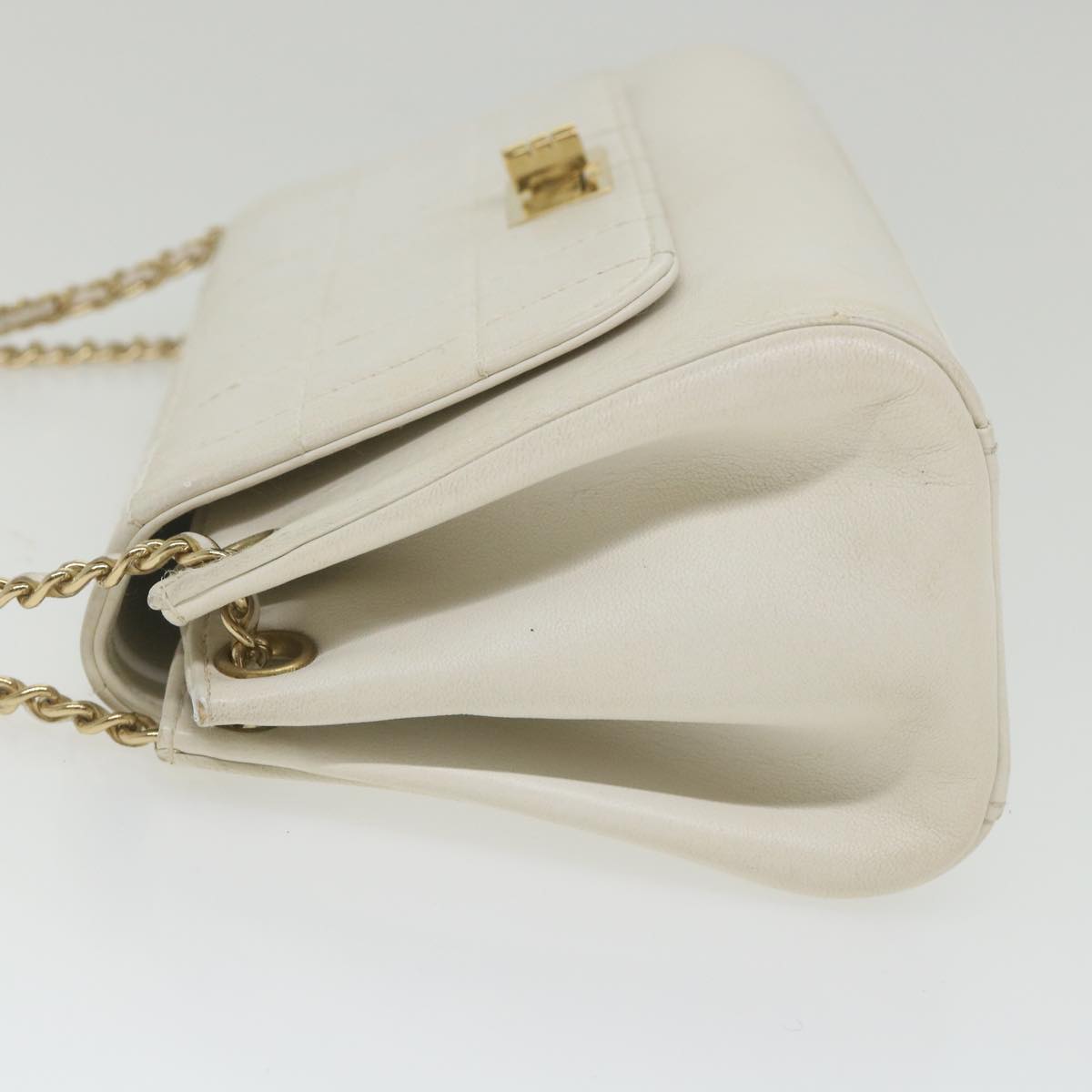 Chanel Choco Bar line Chain Shoulder Bag Leather White CC Auth bs