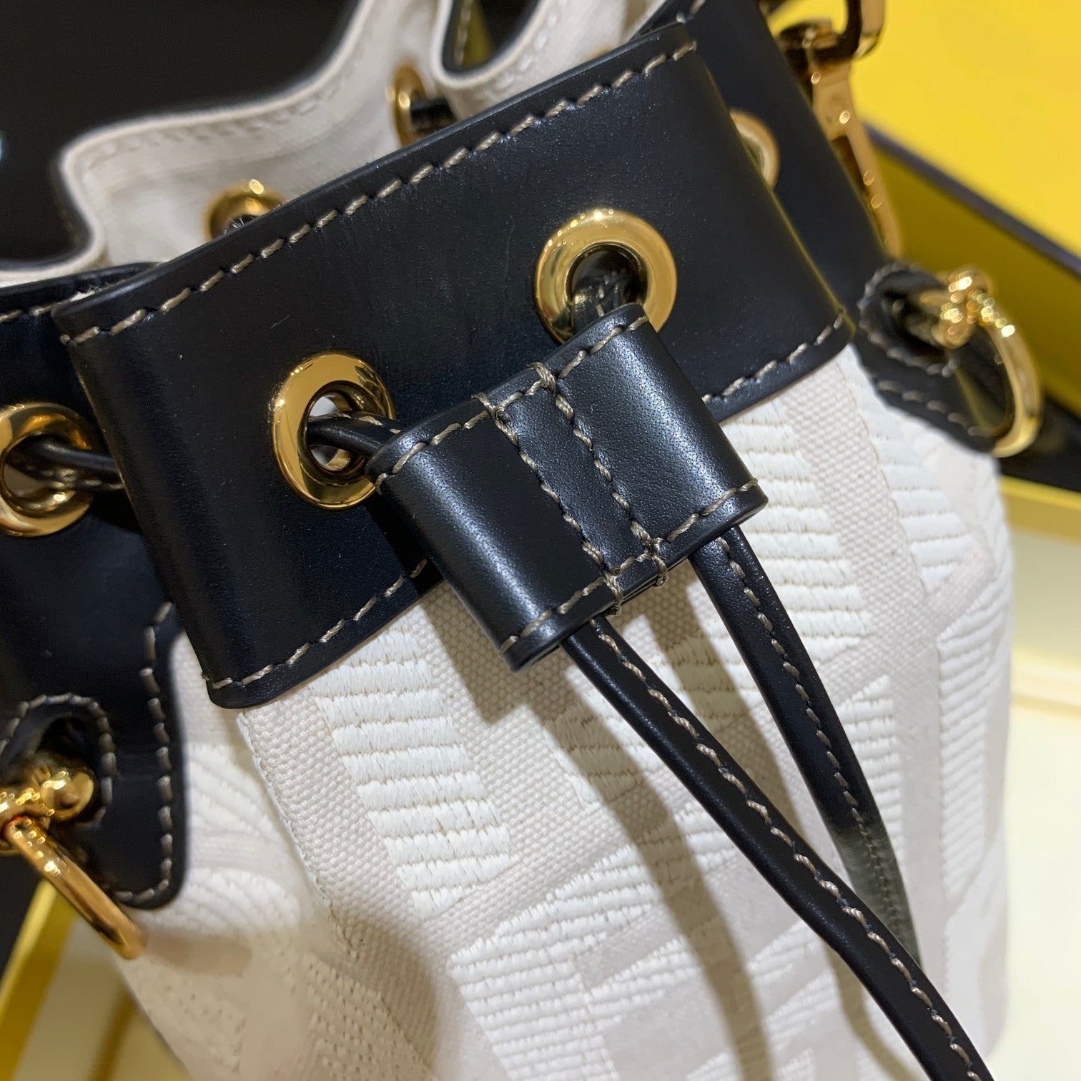 Fendi Top QualityTop Quality Mon Tresor Canvas White FF Crossbody Bag