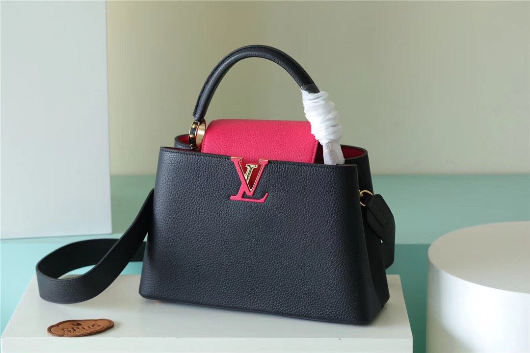 Top Quality Capucines Mm Taurillon Rose Berlingot Black Crossbody Bag