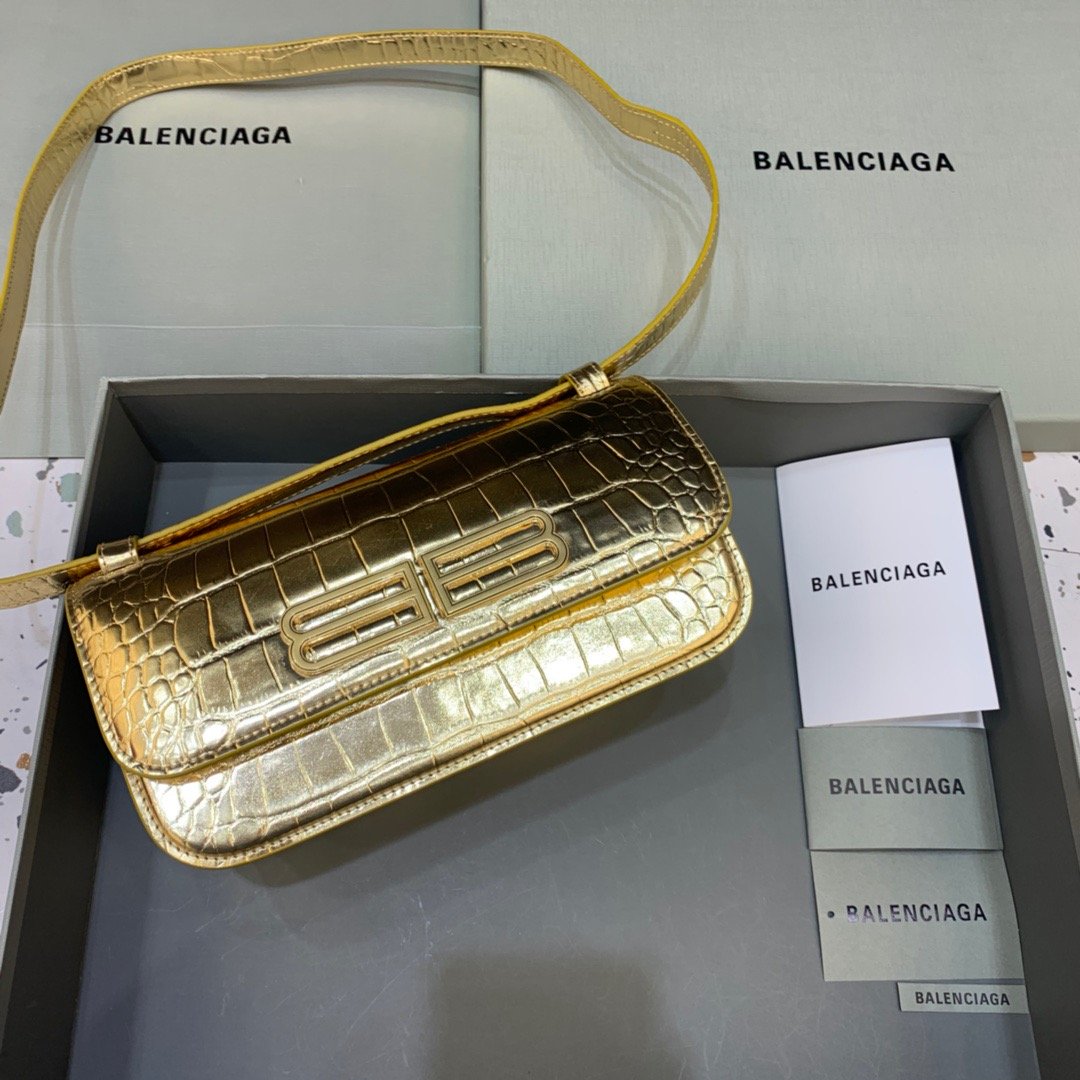 Top Quality Gossip Shoulder Bag For Women Gold Small