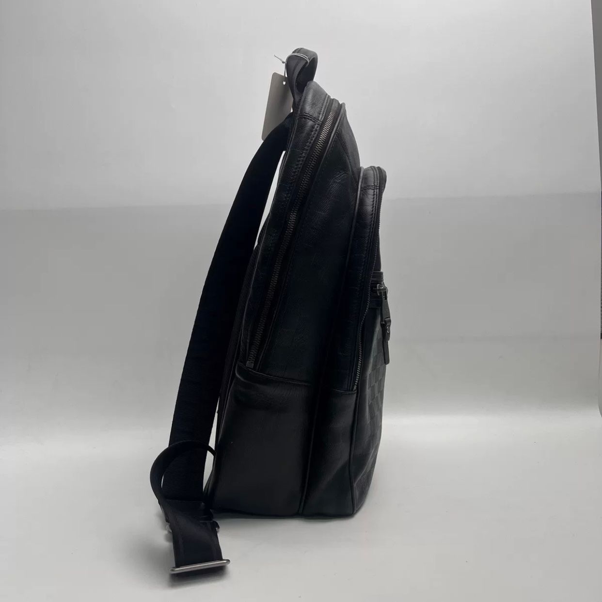Louis Vuitton (LV)  backpack 24x47cm black 22528