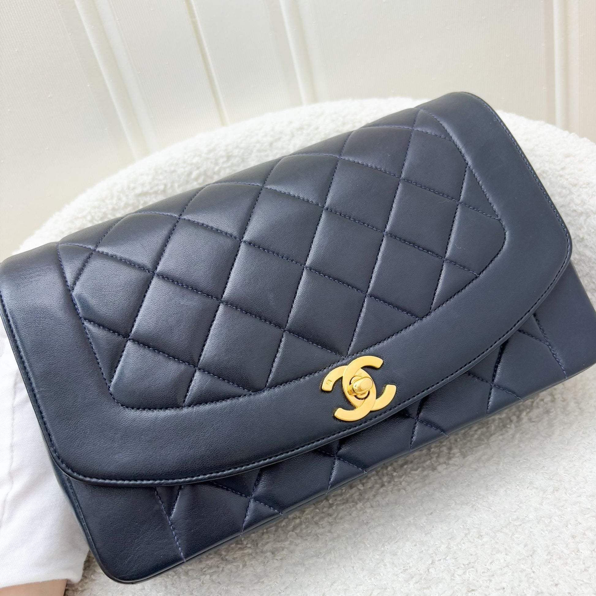 Chanel Medium Diana Flap In Midnight Blue Lambskin And 24K Gold-Plated Hw Bag