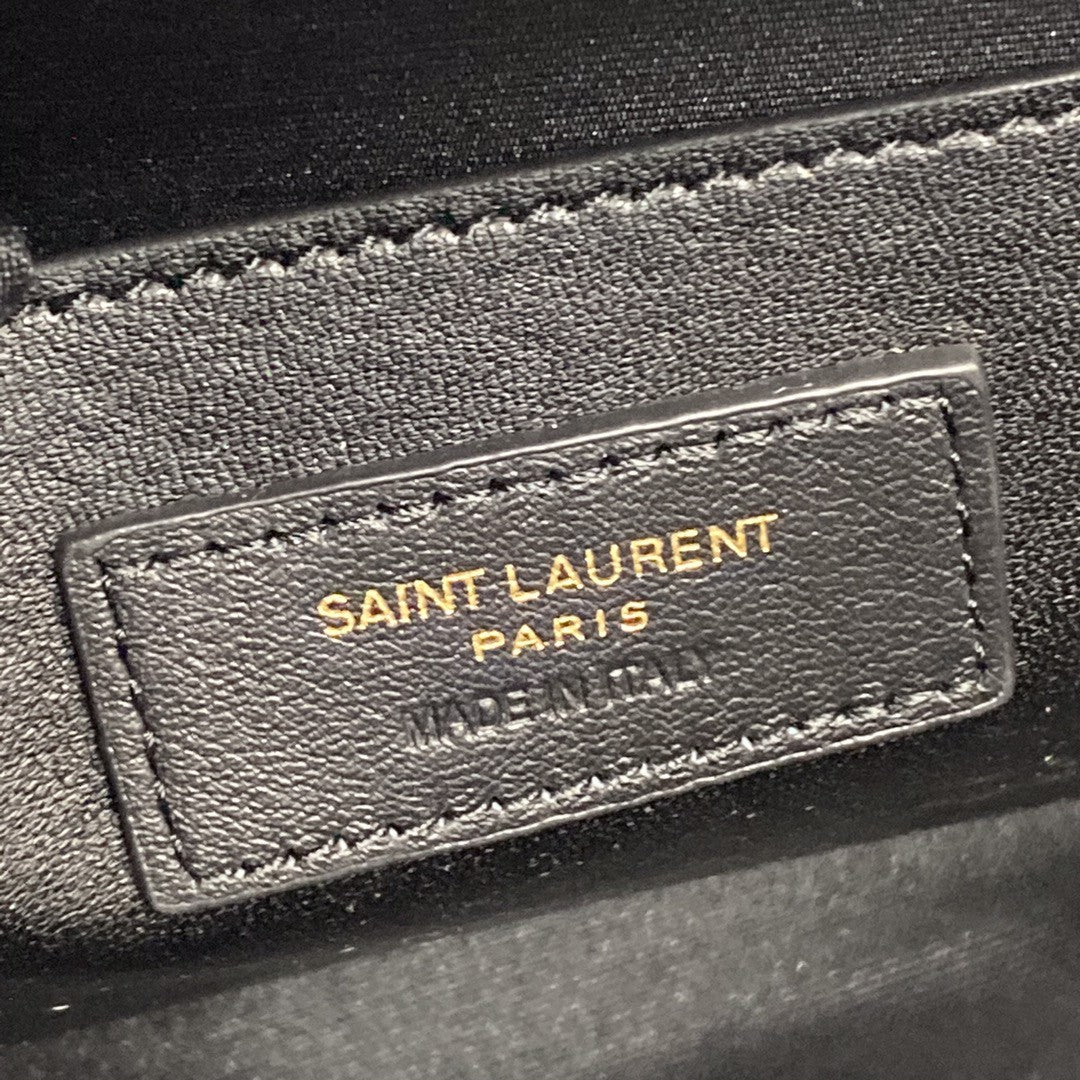 YSL Saint Laurent Manhattan Box 11in 29cm Black Shoulder Bag