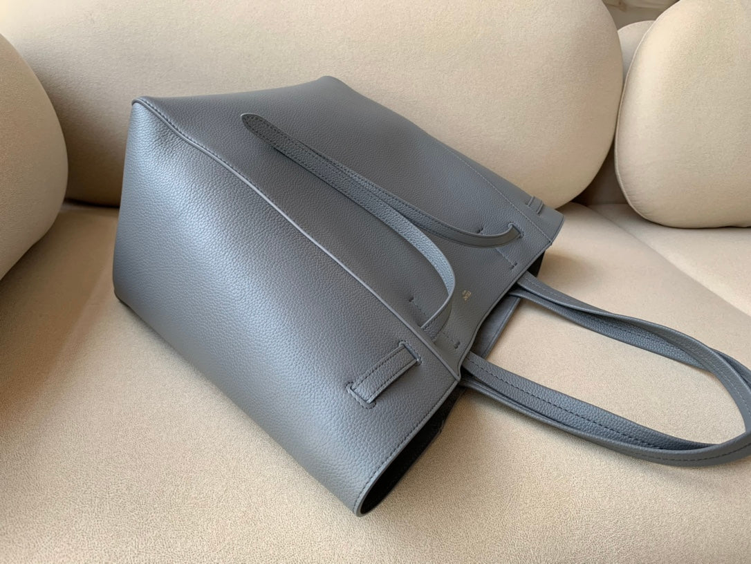 Top Quality Cabas Phantom In Soft Grained Small Travel Bag