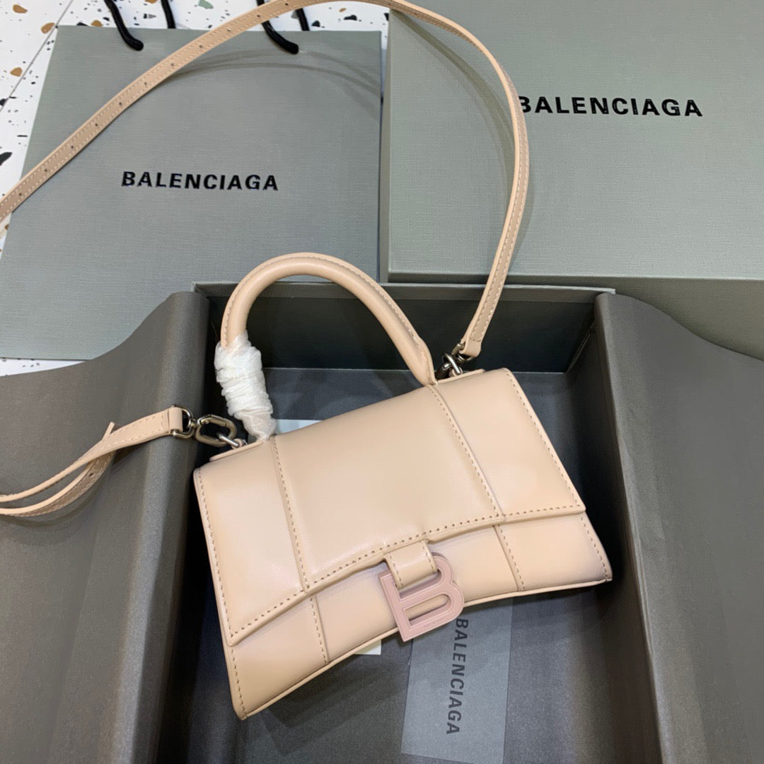 Top Quality Hourglass Xs Handbag In For Beige Travel Bag