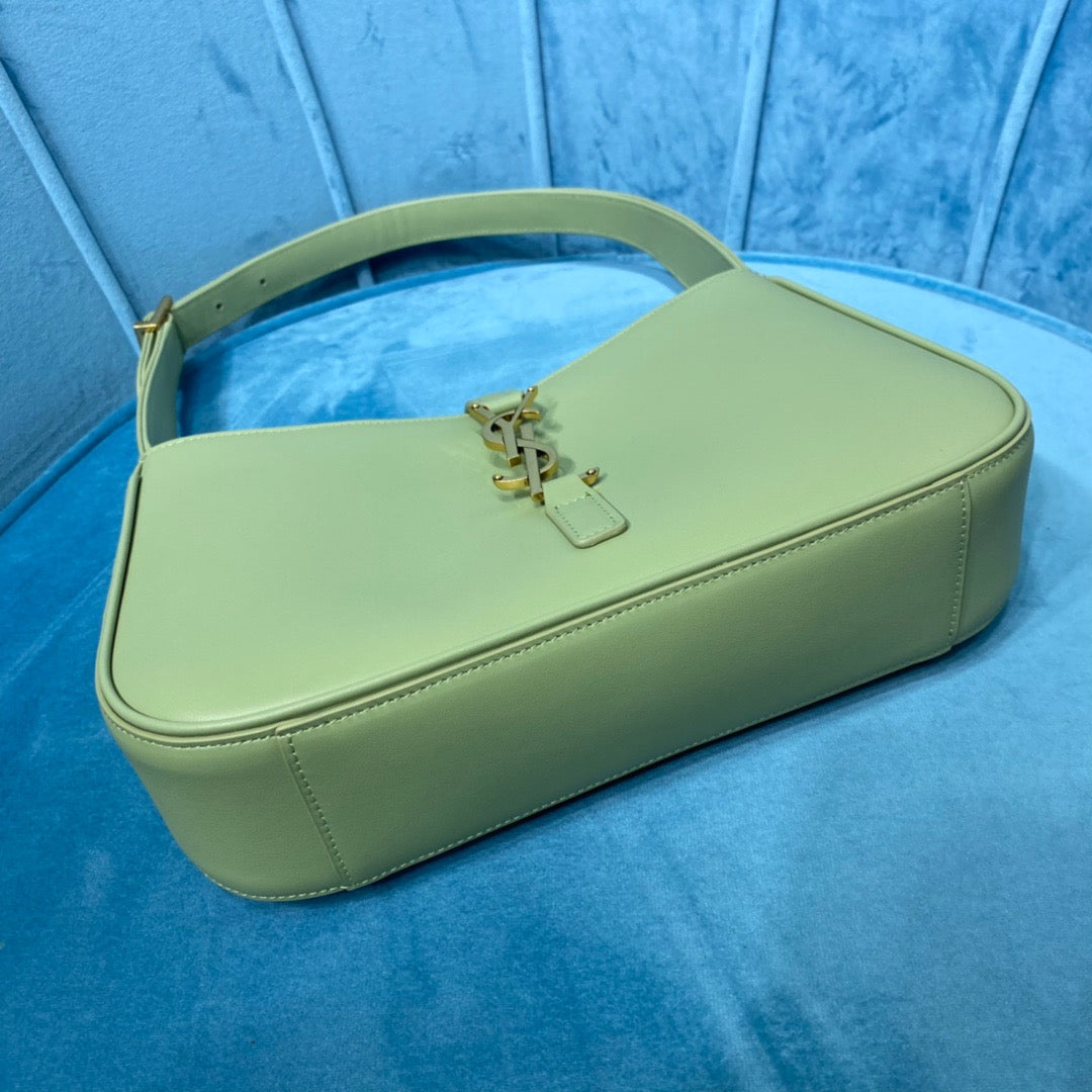 YSL Saint Laurent Shoulder Bag Monogram Ysl 6572282R20W3316 1642