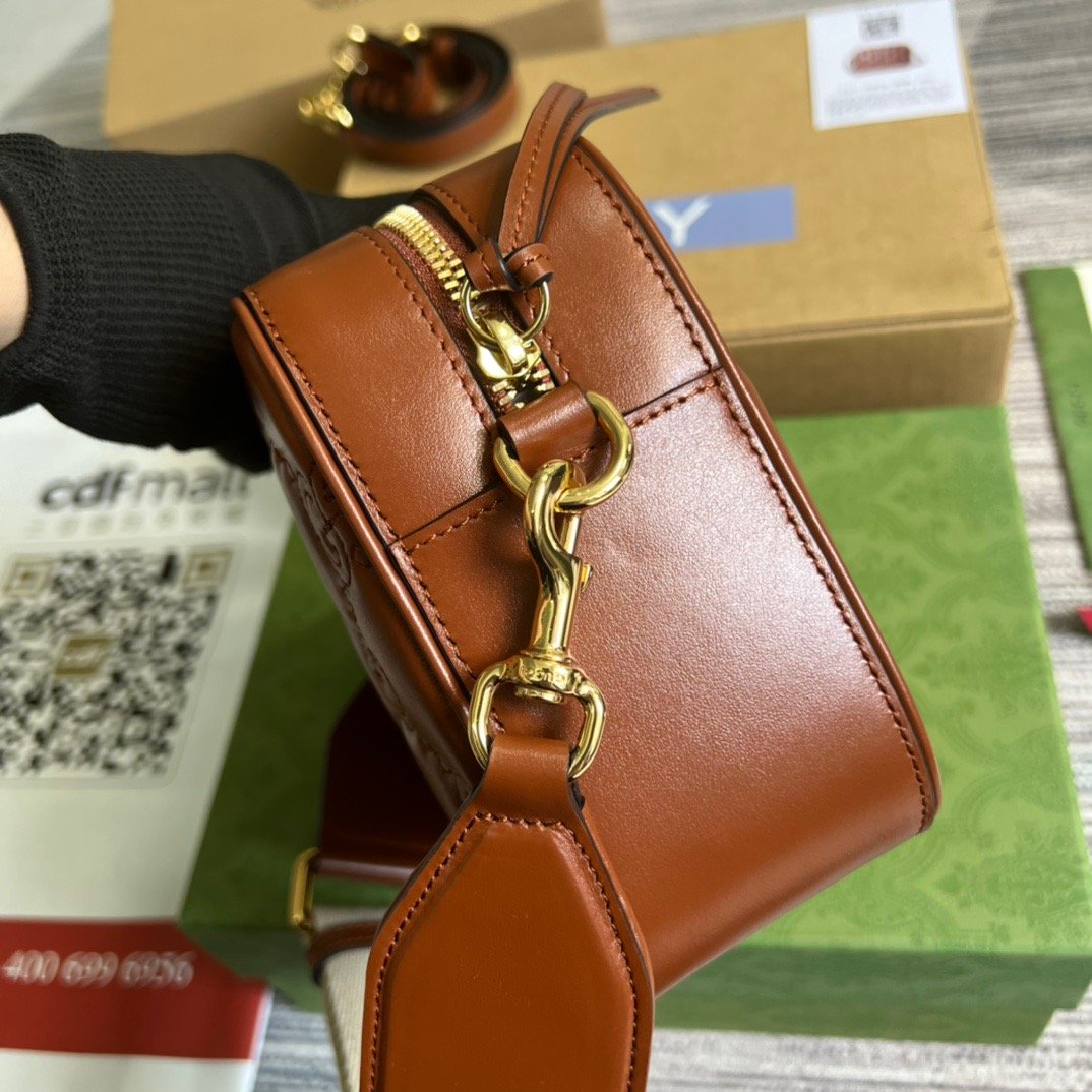 gg , ’s 8.5in 22cm Matelasse Red Shoulder Bag