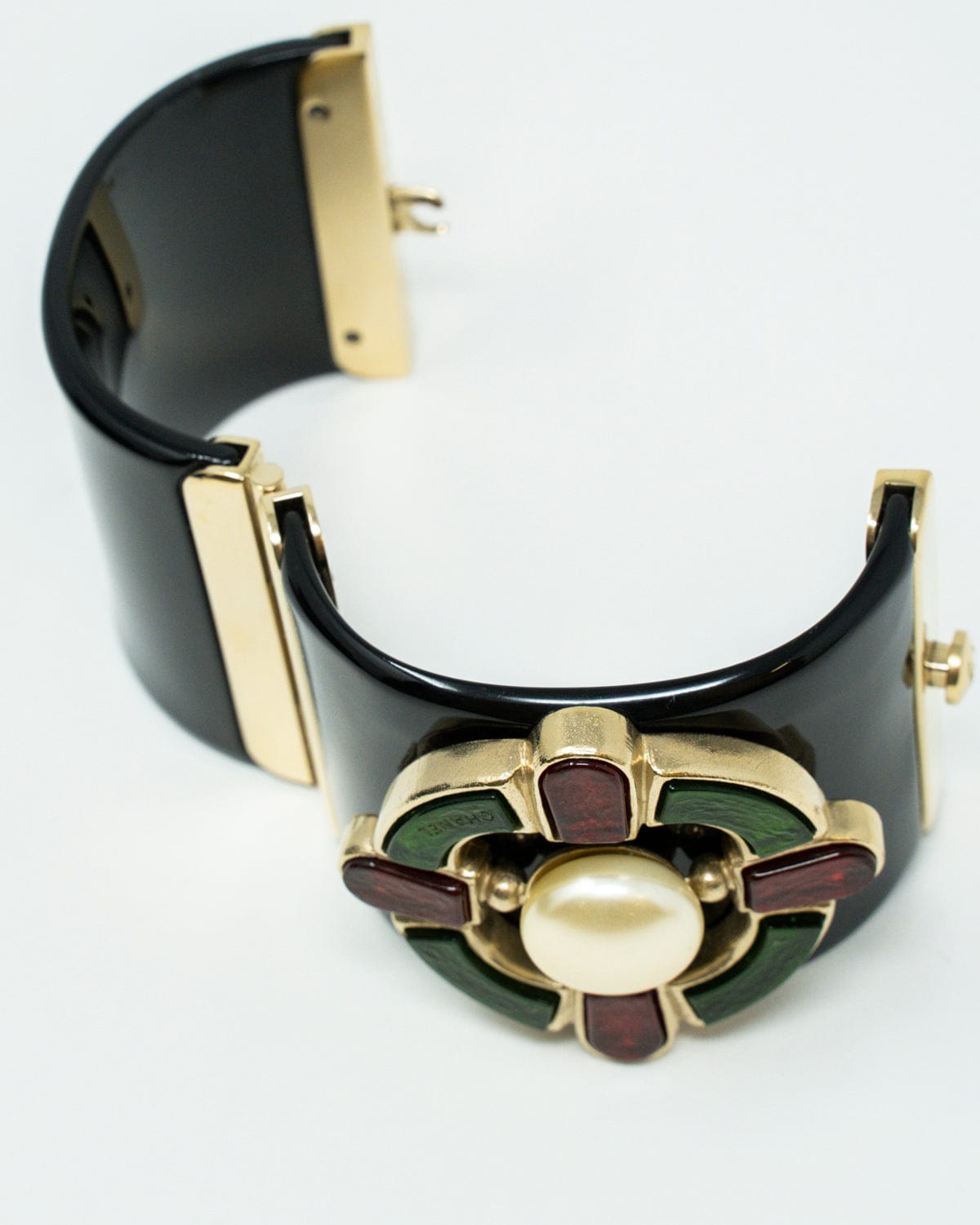 Chanel Gripoix Cuff c.2007 - AWL3206