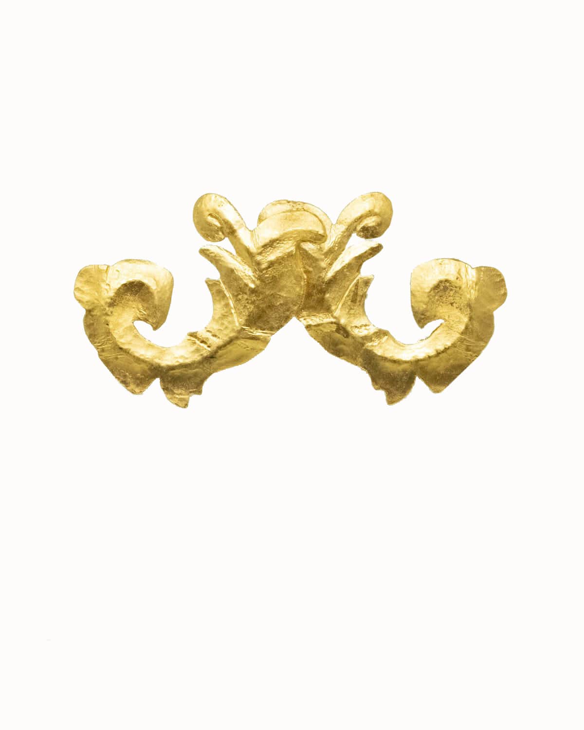 Chanel Large Gilt High Polish Acanthus Leaf Scroll Brooch Collection 24 1991 - ASL2516