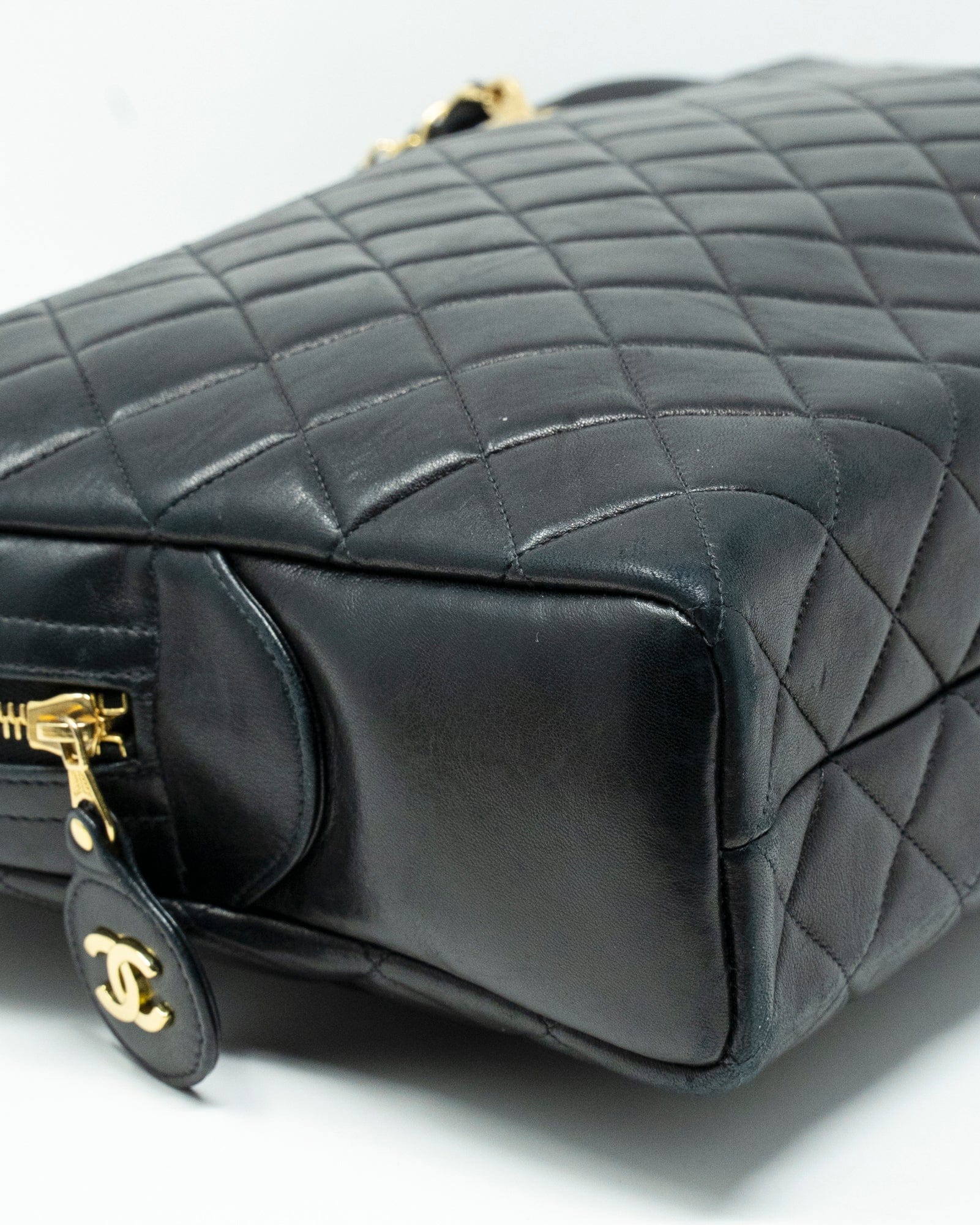 Chanel black lambskin quilted bag  - AGL1962