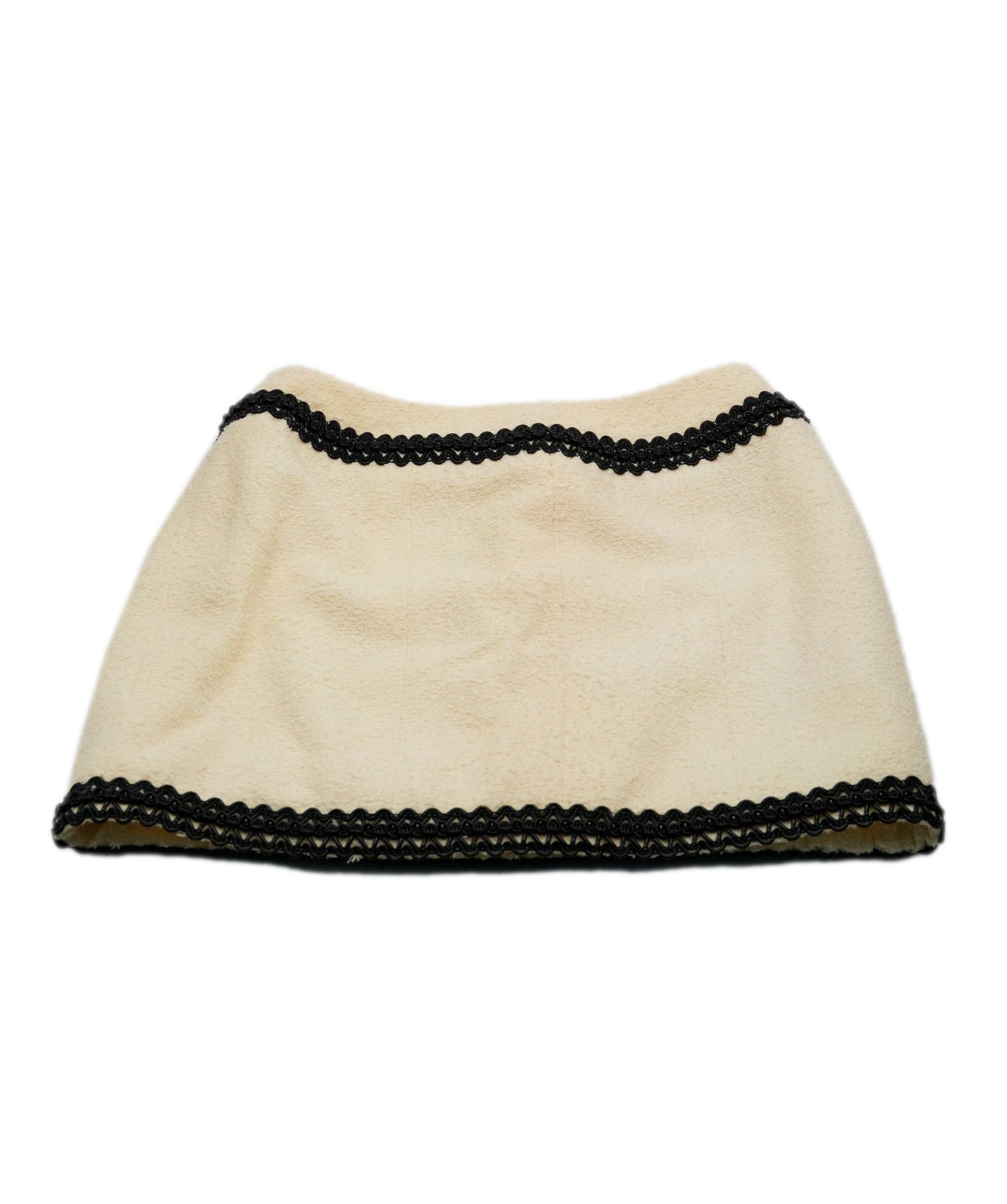 Chanel Cream Suit Set 38 ASL5010